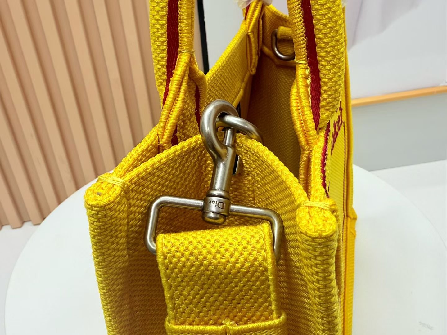 Dior Book Tote pequeño con bandolera - Imagen 5