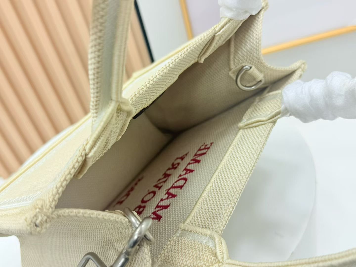 Dior Book Tote pequeño con bandolera - Imagen 6