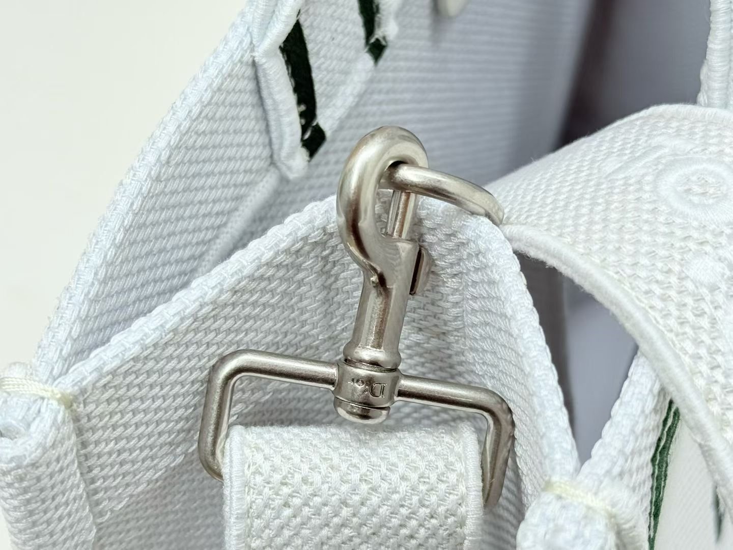Dior Book Tote mediano con bandolera - Imagen 5
