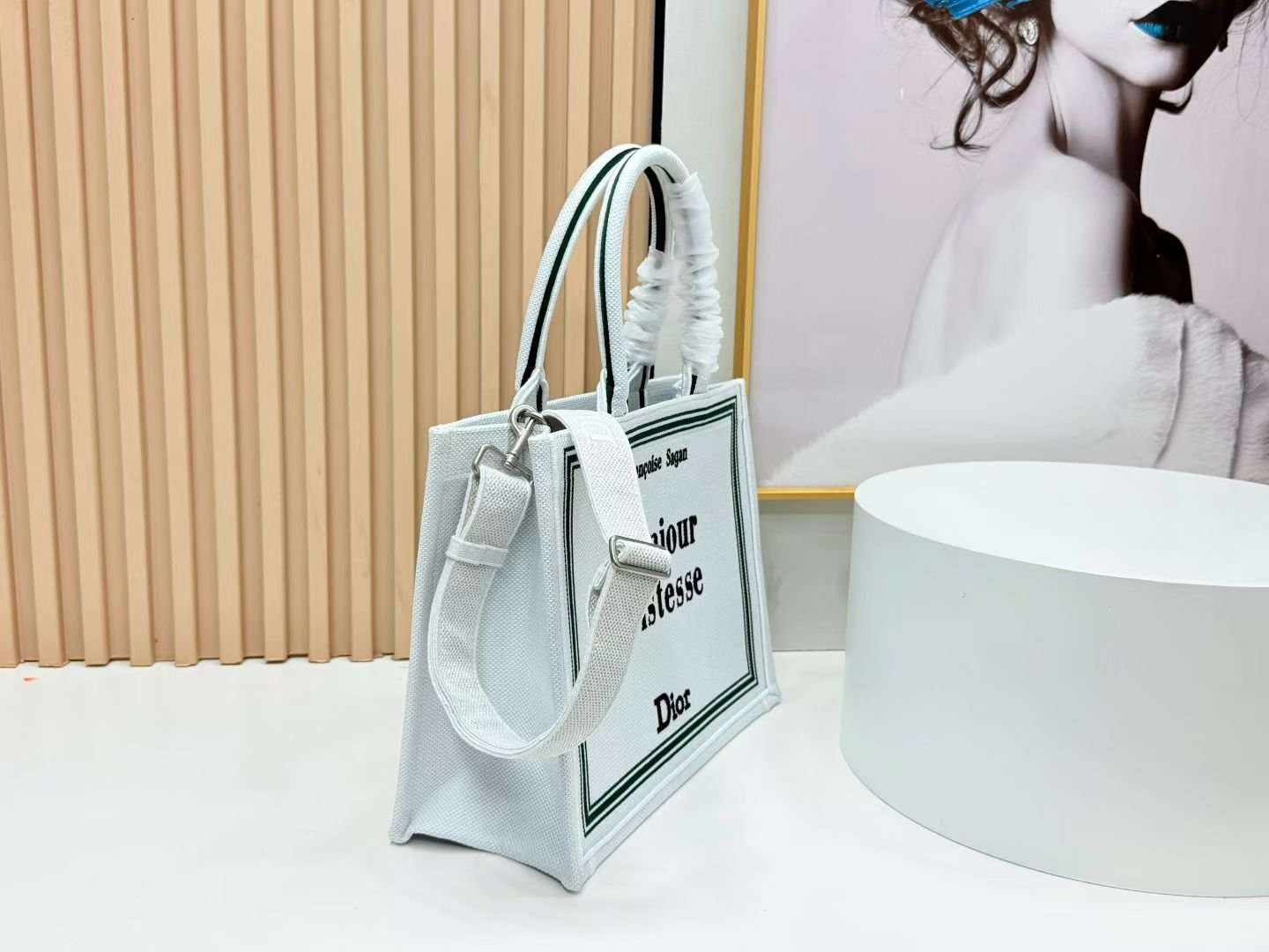 Dior Book Tote mediano con bandolera - Imagen 2