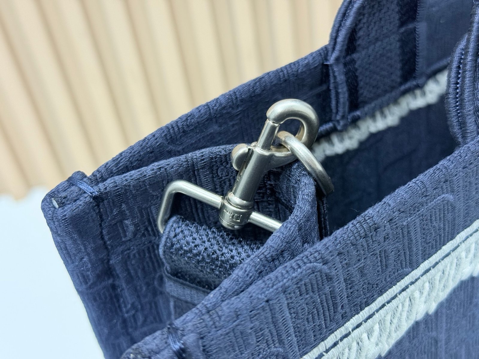 Dior Book Tote grande con bandolera - Imagen 5