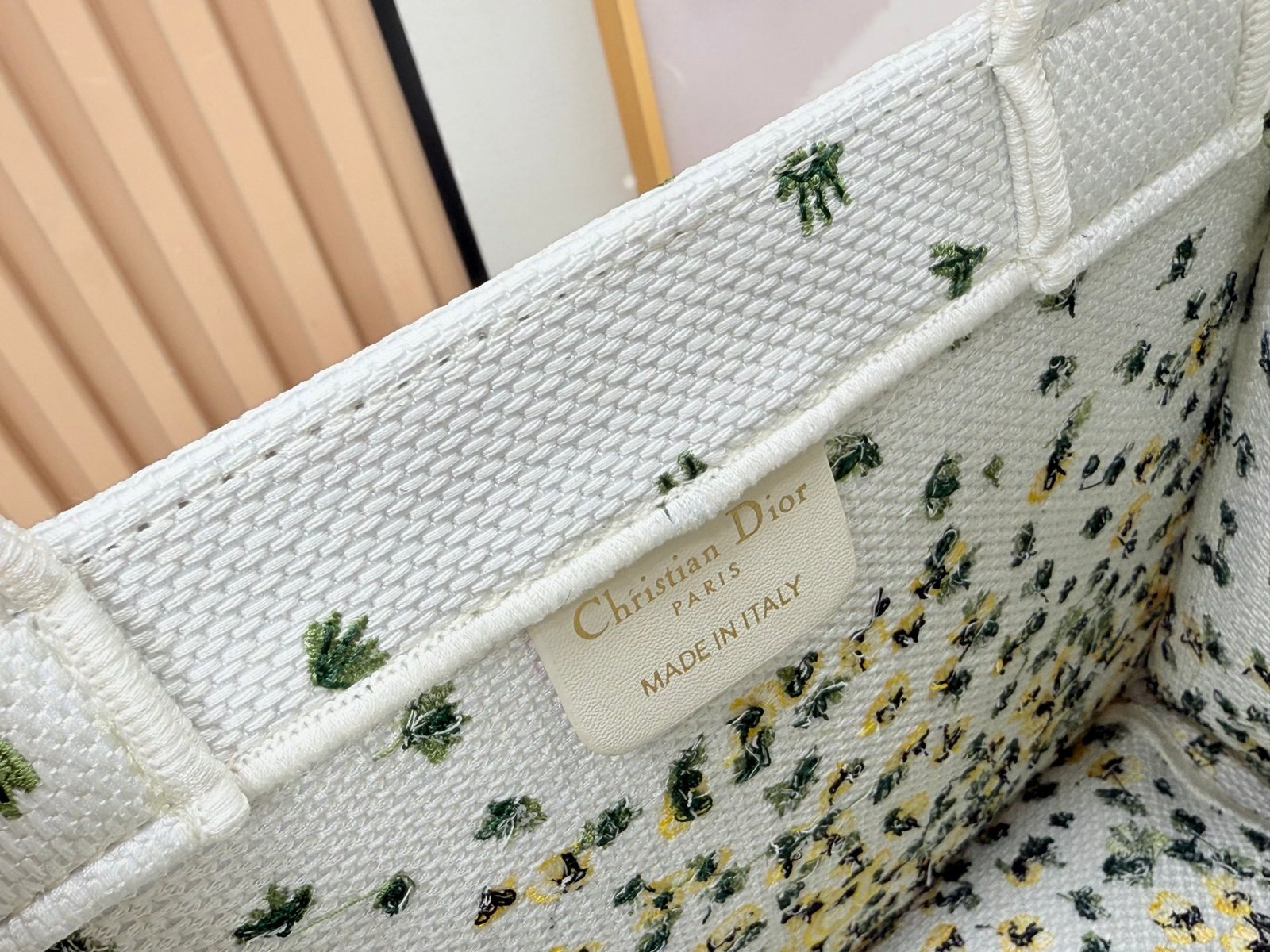 Dior Book Tote pequeño con bandolera - Imagen 9