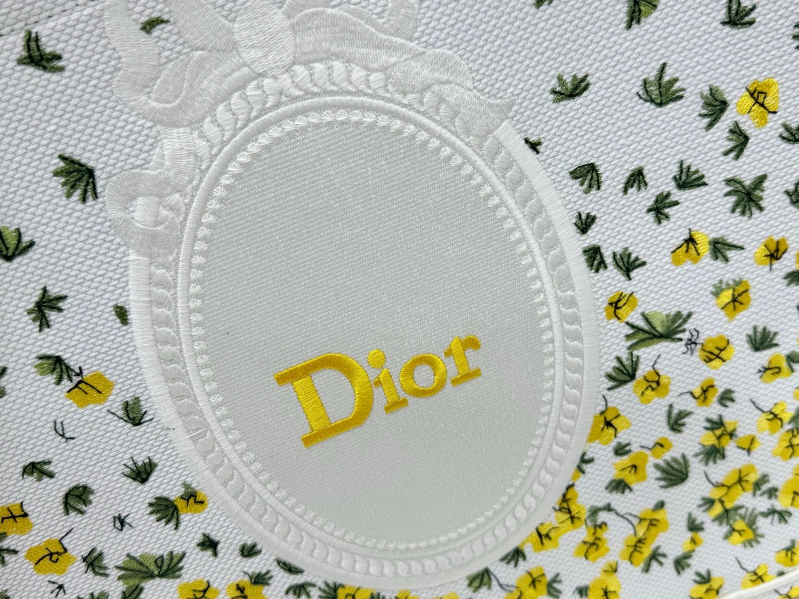 Dior Book Tote grande con bandolera - Imagen 6