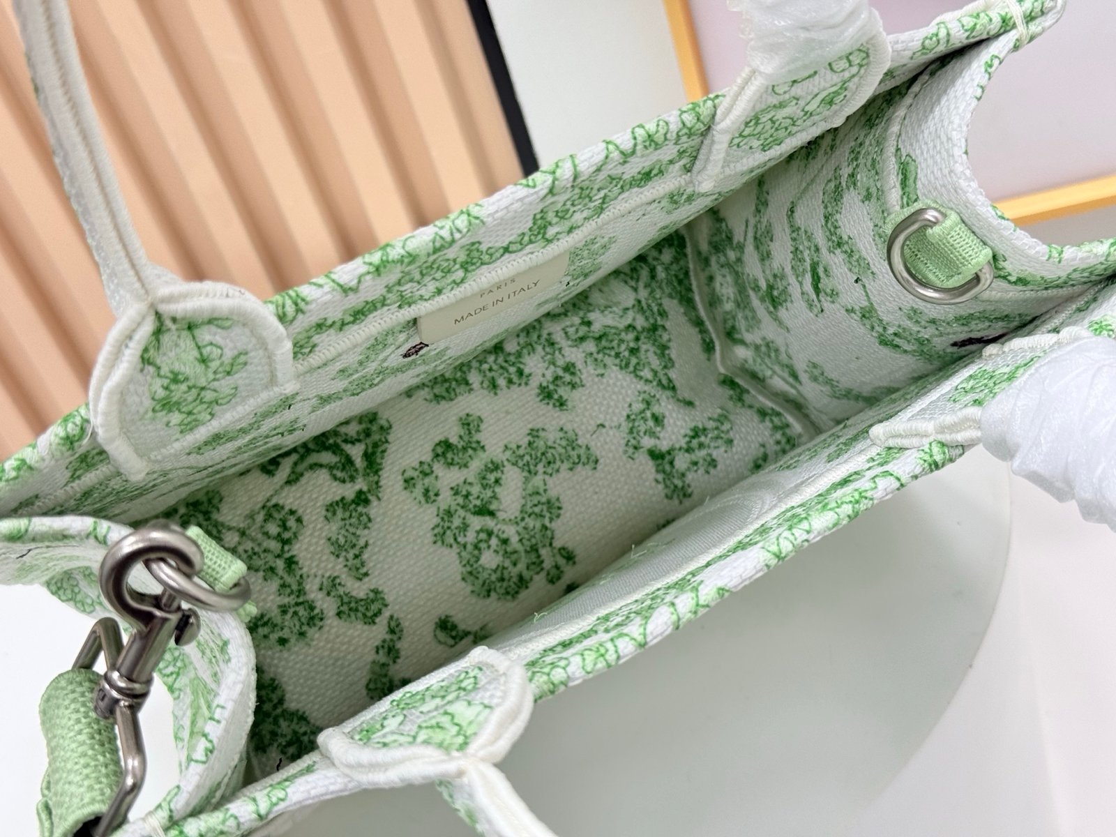 Dior Book Tote pequeño con bandolera - Imagen 8