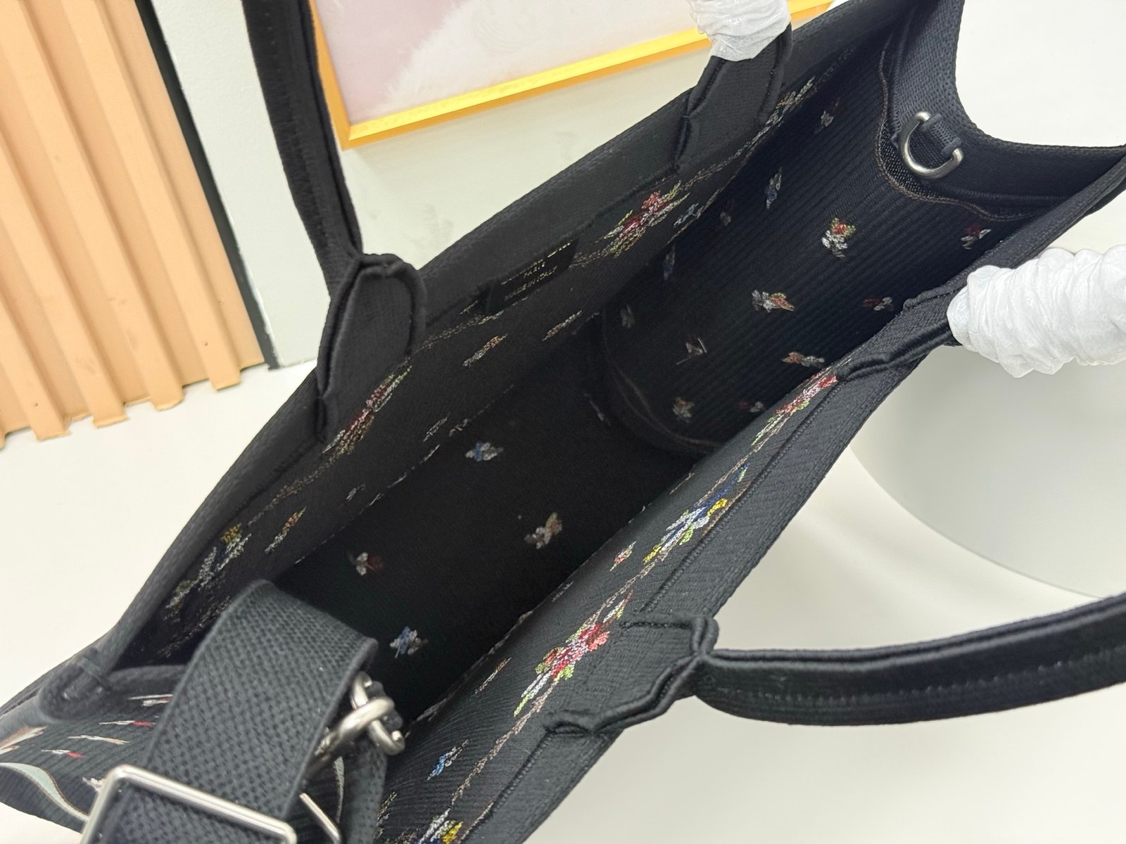 Dior Book Tote grande con bandolera - Imagen 8