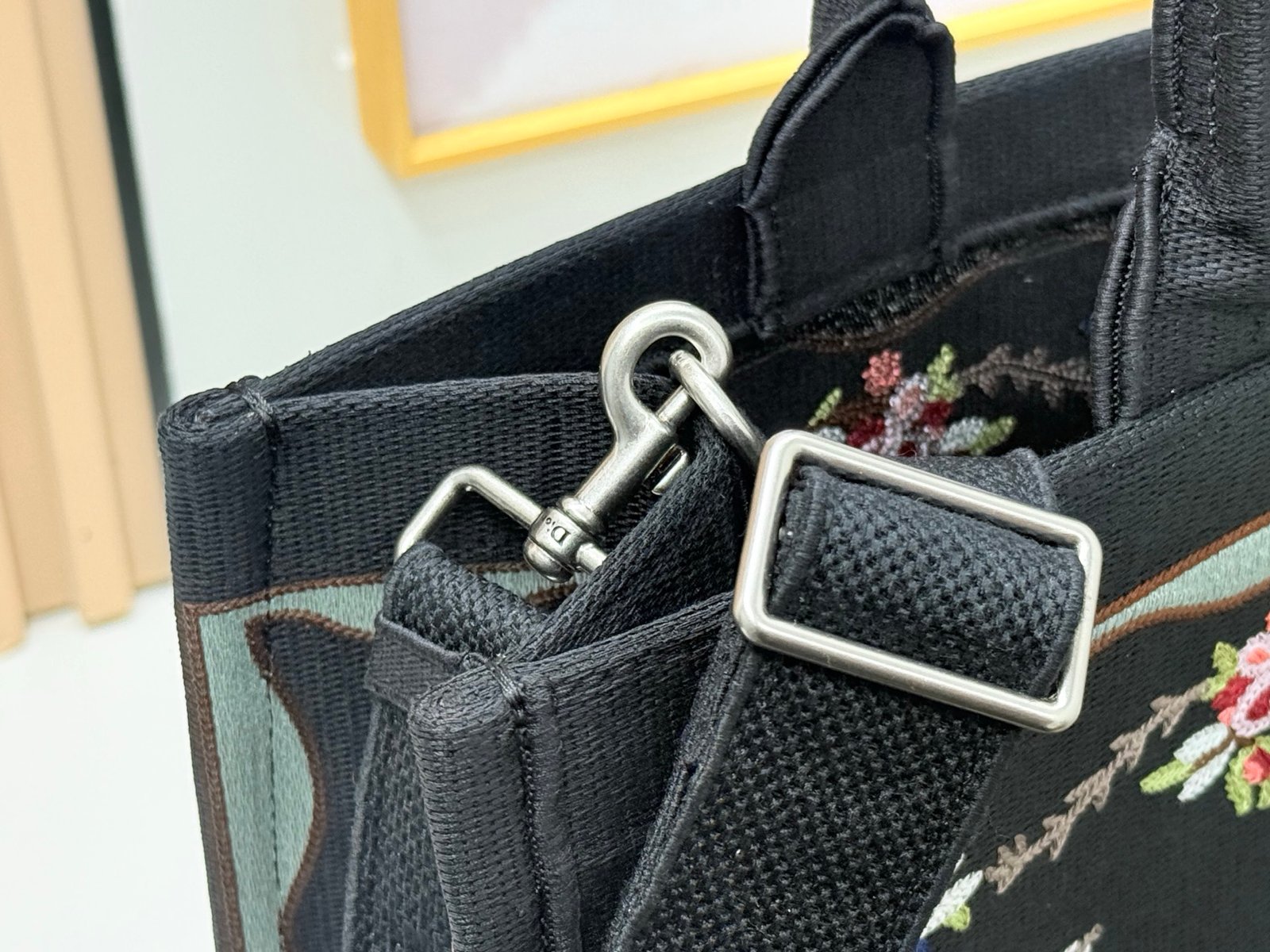 Dior Book Tote grande con bandolera - Imagen 5