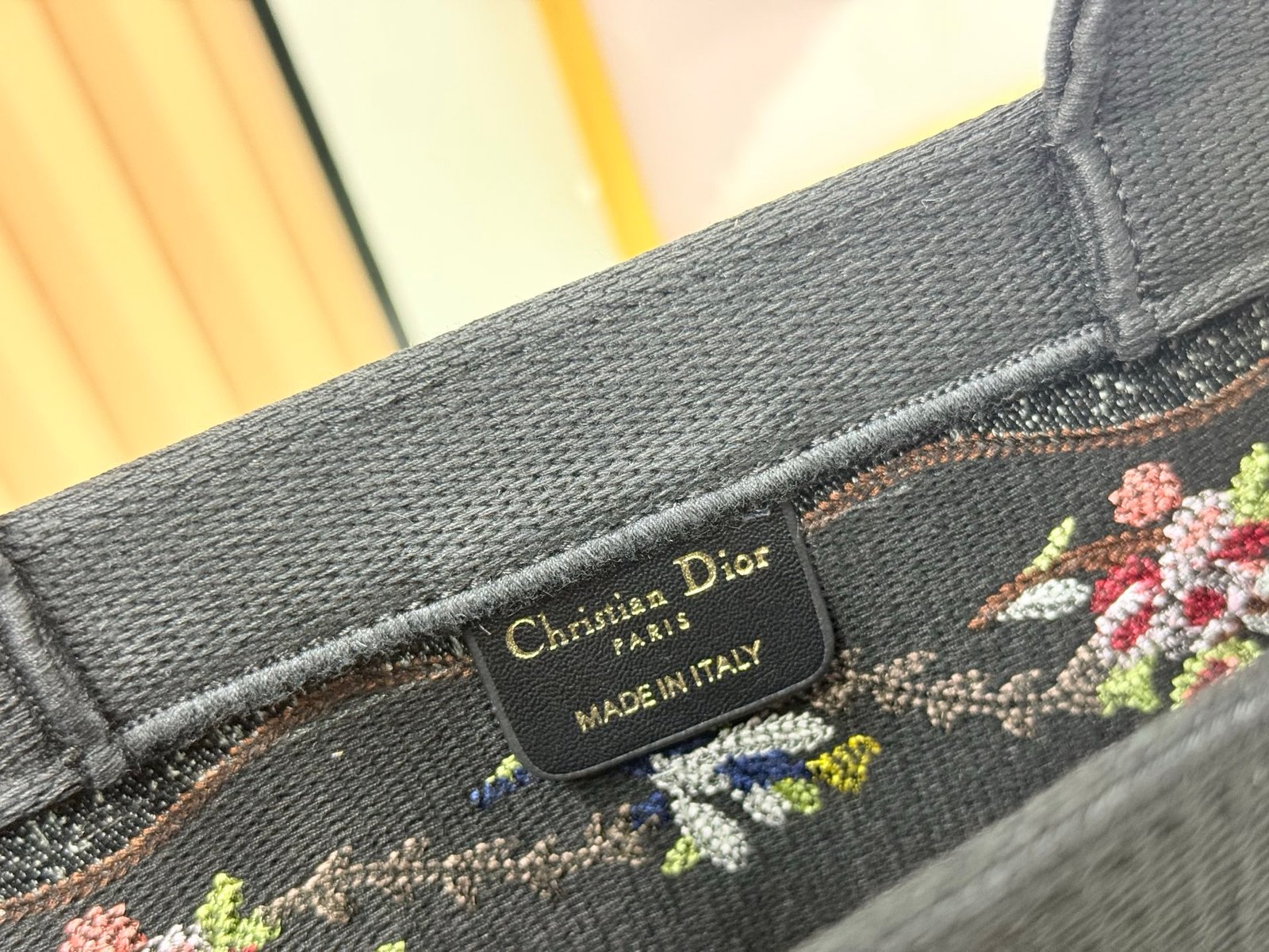 Dior Book Tote grande con bandolera - Imagen 9