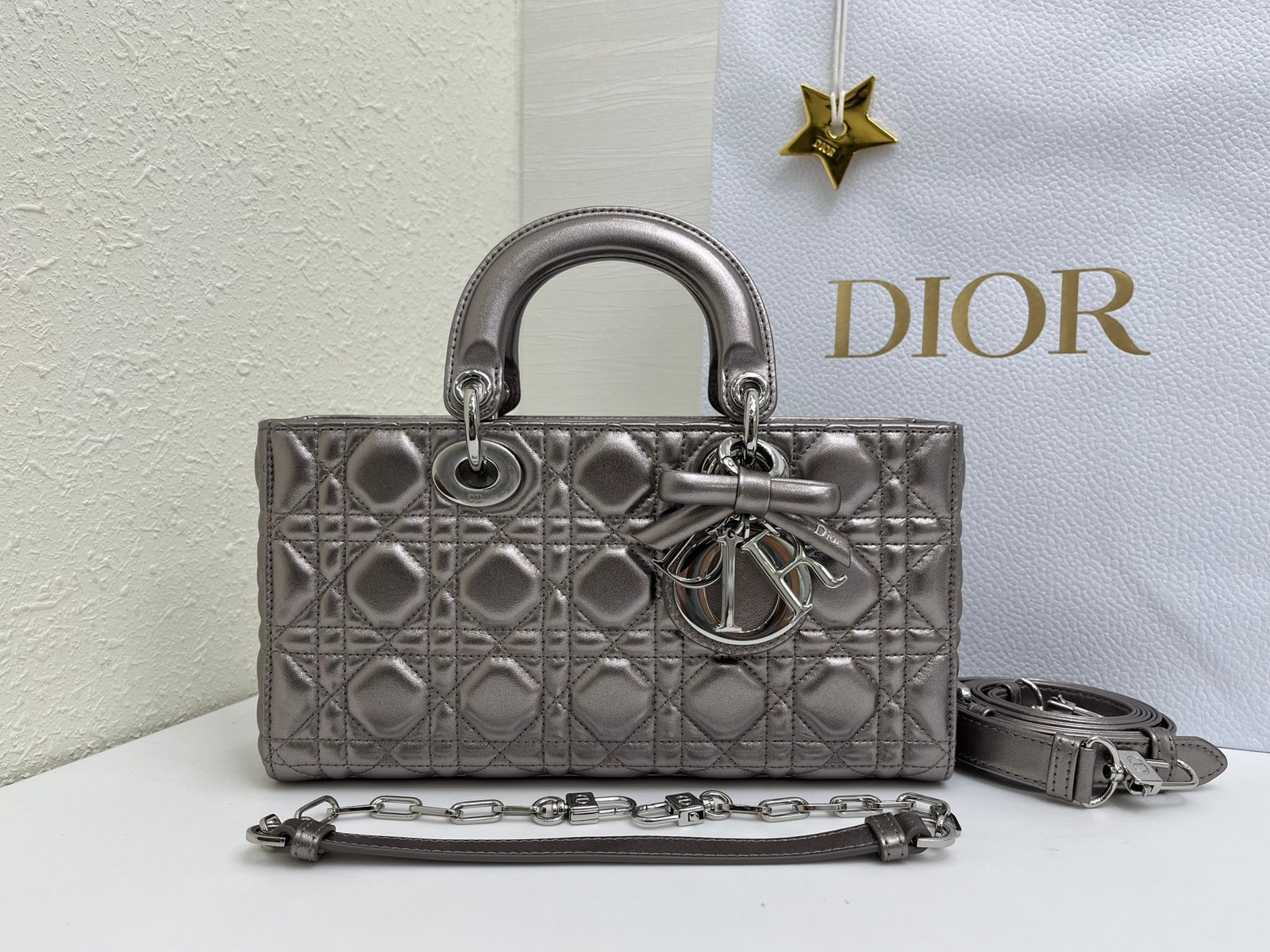 Bolso mediano Lady D-Joy Dior
