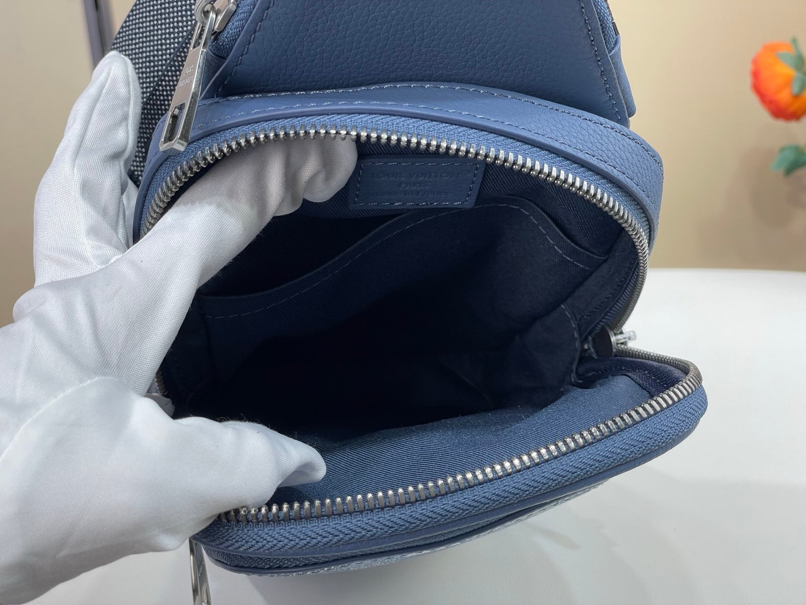 Mochila bandolera Avenue Louis Vuitton - Imagen 9