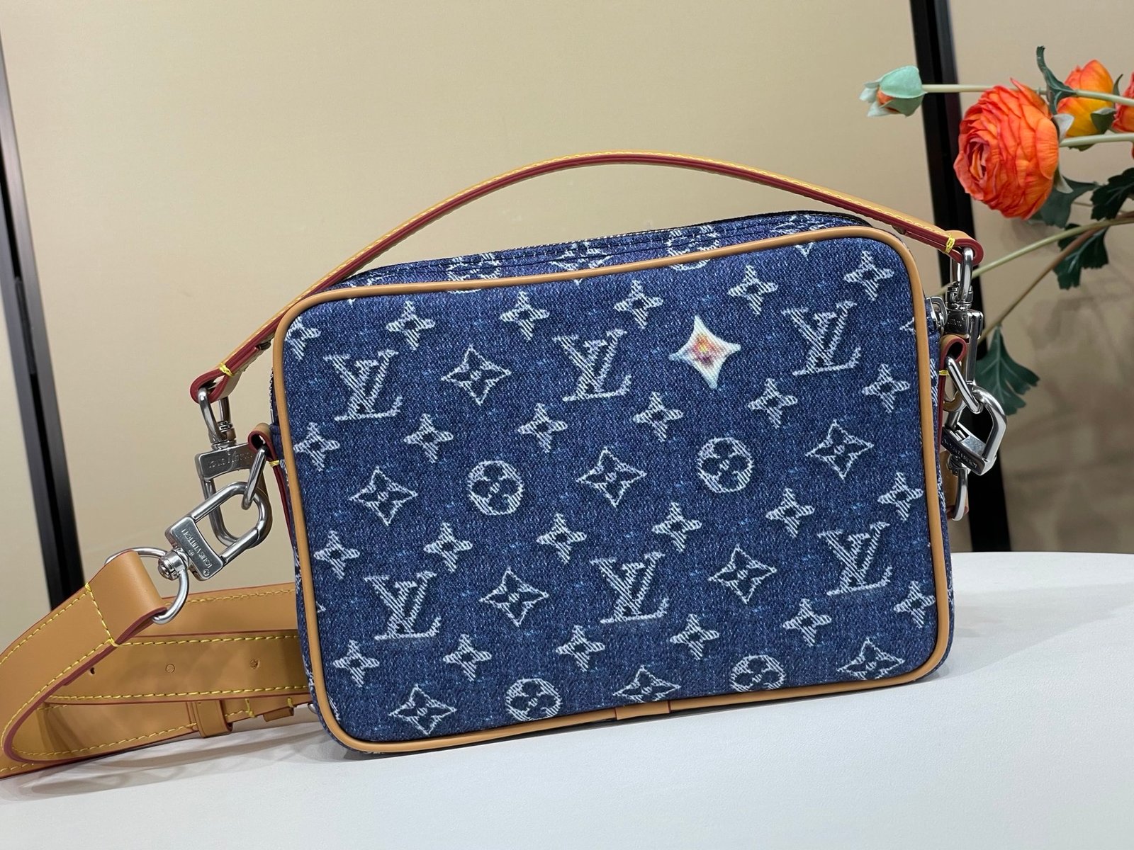 Bolso Nil Louis Vuitton - Imagen 3