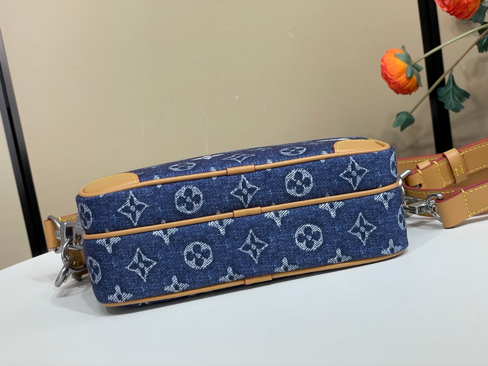 Bolso Nil Louis Vuitton - Imagen 4