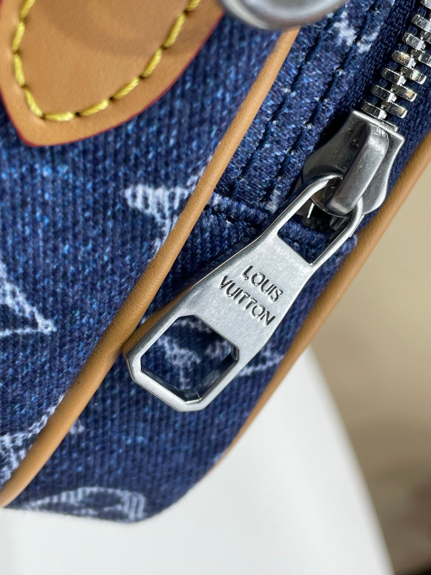 Bolso Nil Louis Vuitton - Imagen 6