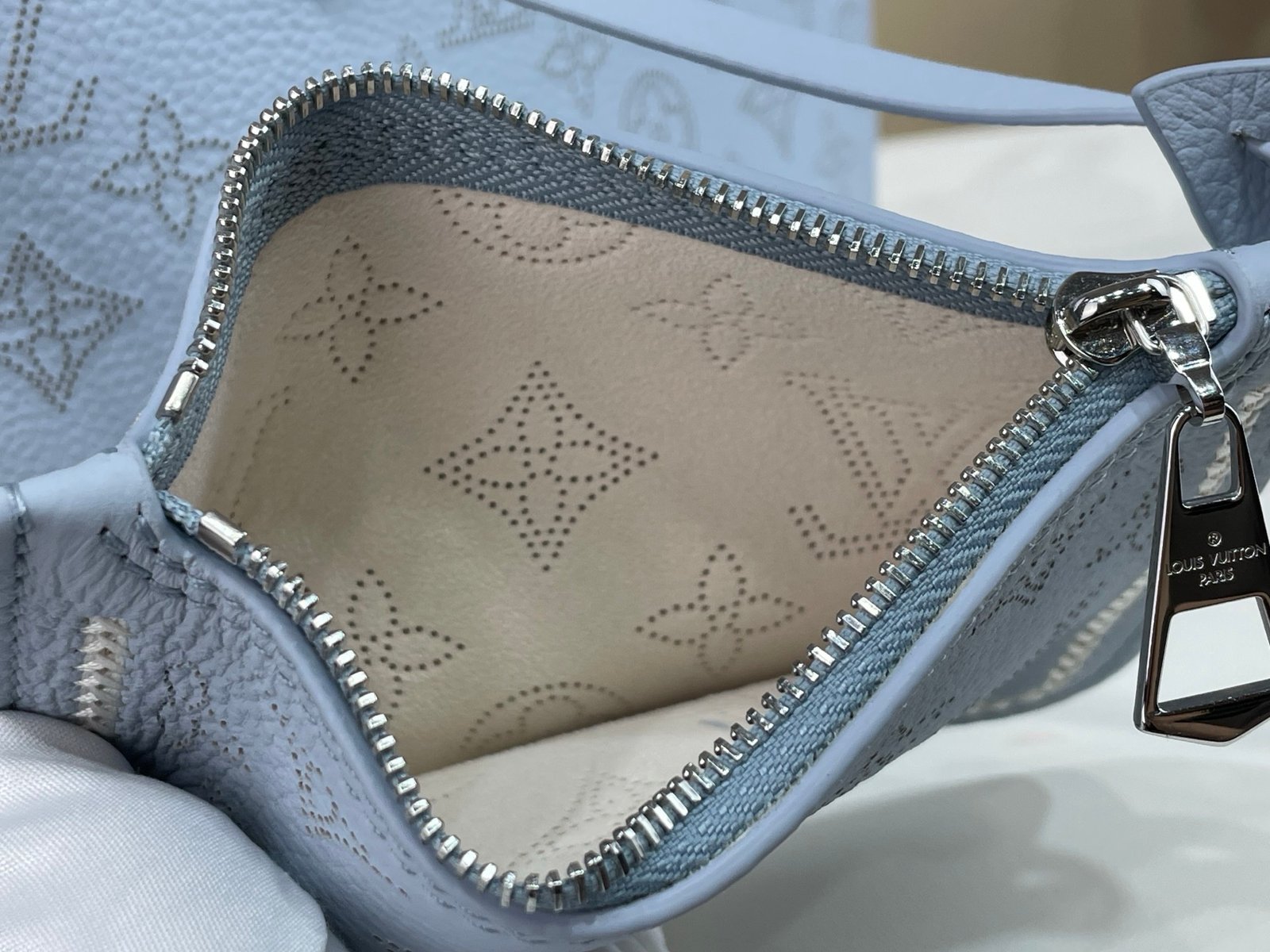 Bolso Blossom PM Louis Vuitton - Imagen 16
