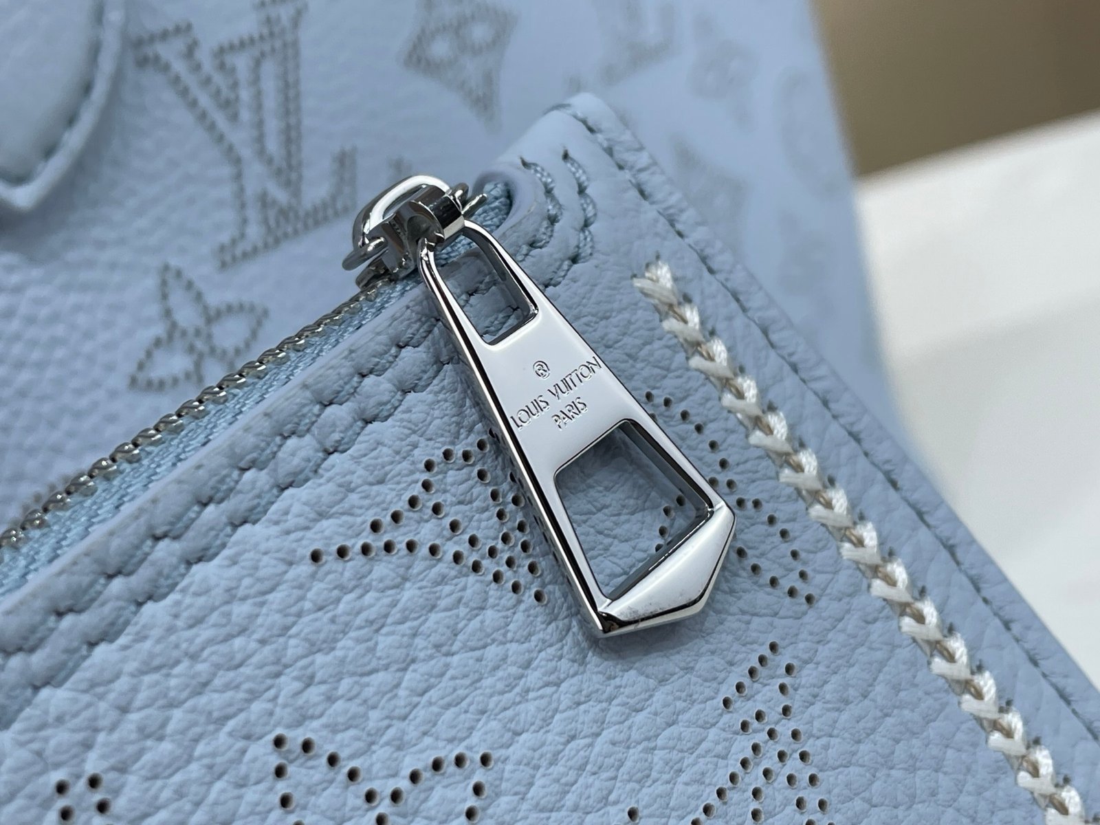 Bolso Blossom PM Louis Vuitton - Imagen 14