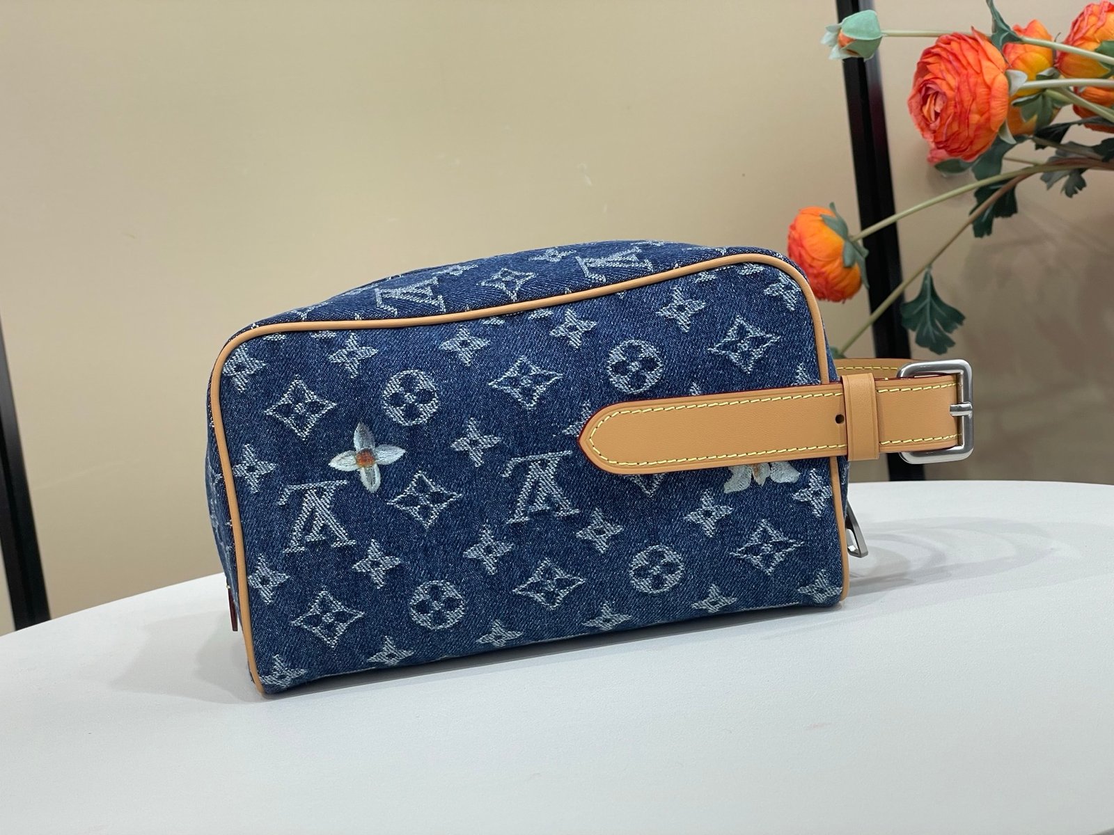 Neceser Locker Dopp Kit Louis Vuitton - Imagen 3