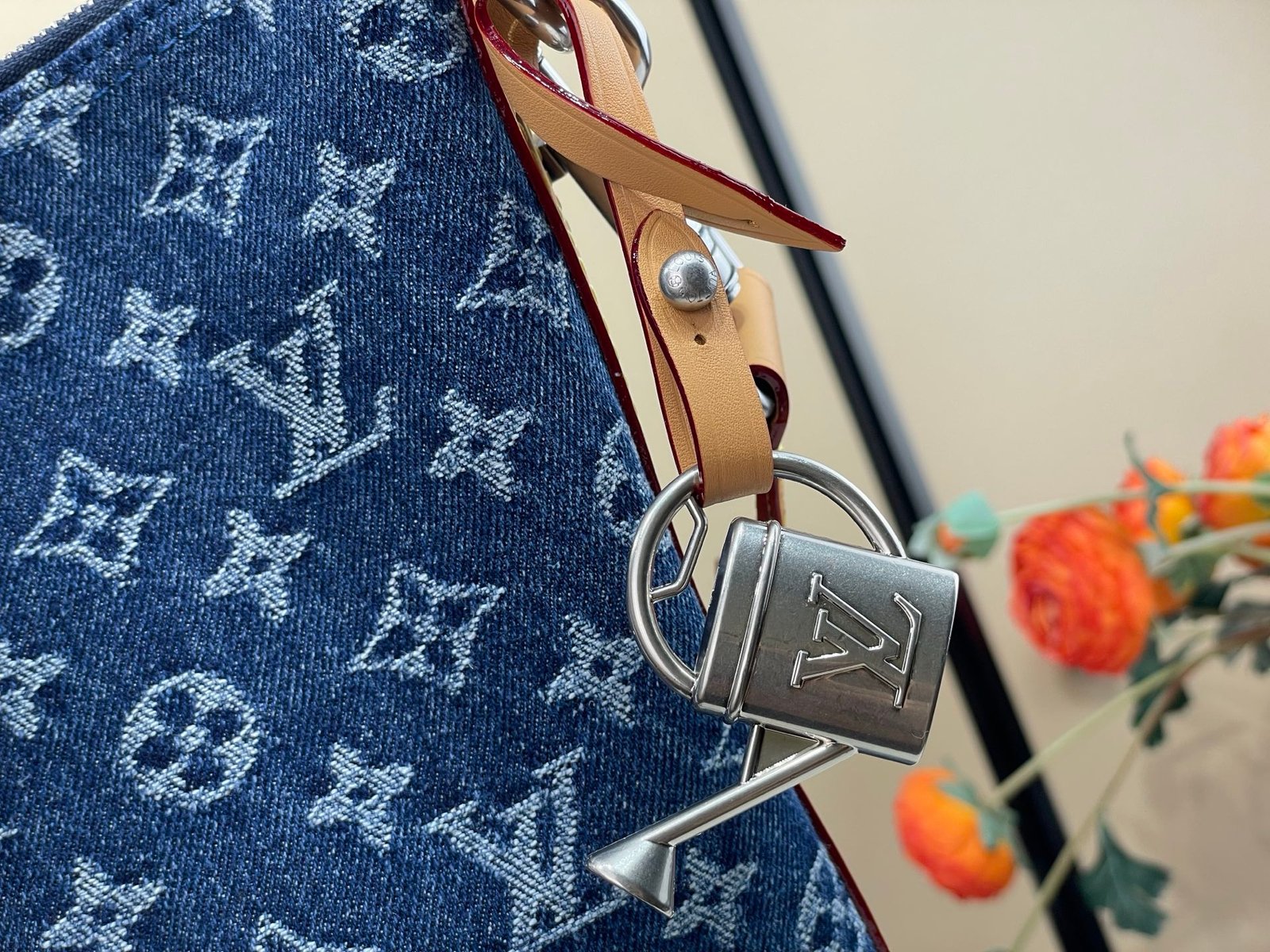 Bolso Vagabond Hobo Louis Vuitton - Imagen 6