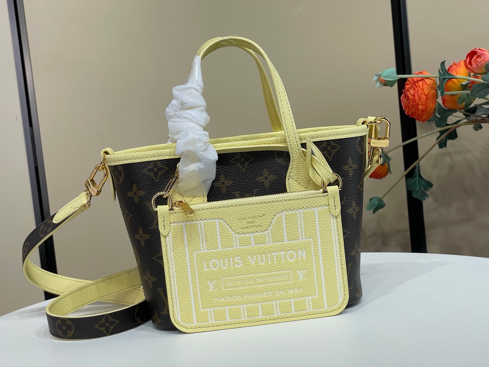 Bolso Neverfull Inside Out BB con bandolera Louis Vuitton