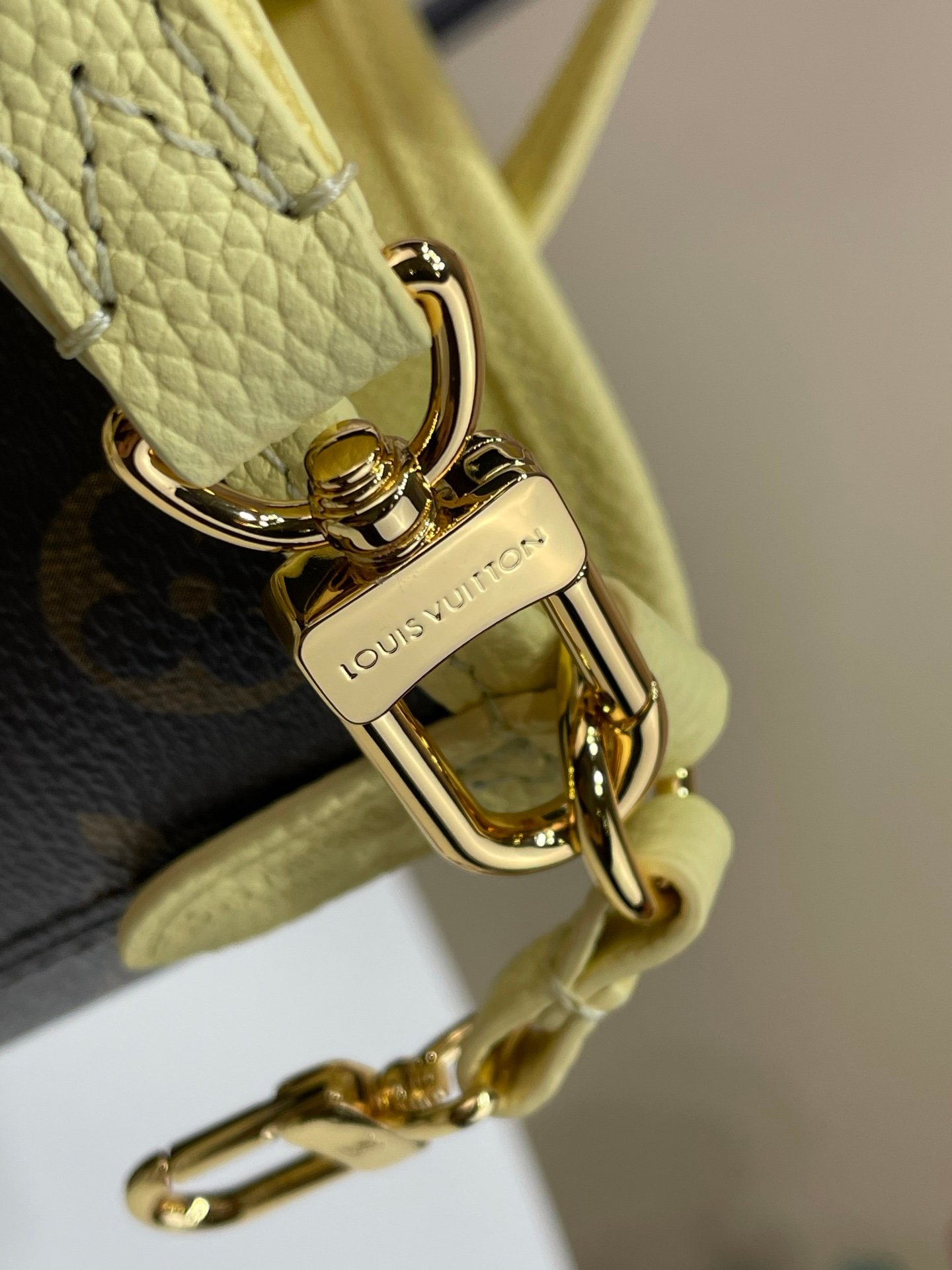 Bolso Neverfull Inside Out BB con bandolera Louis Vuitton - Imagen 6