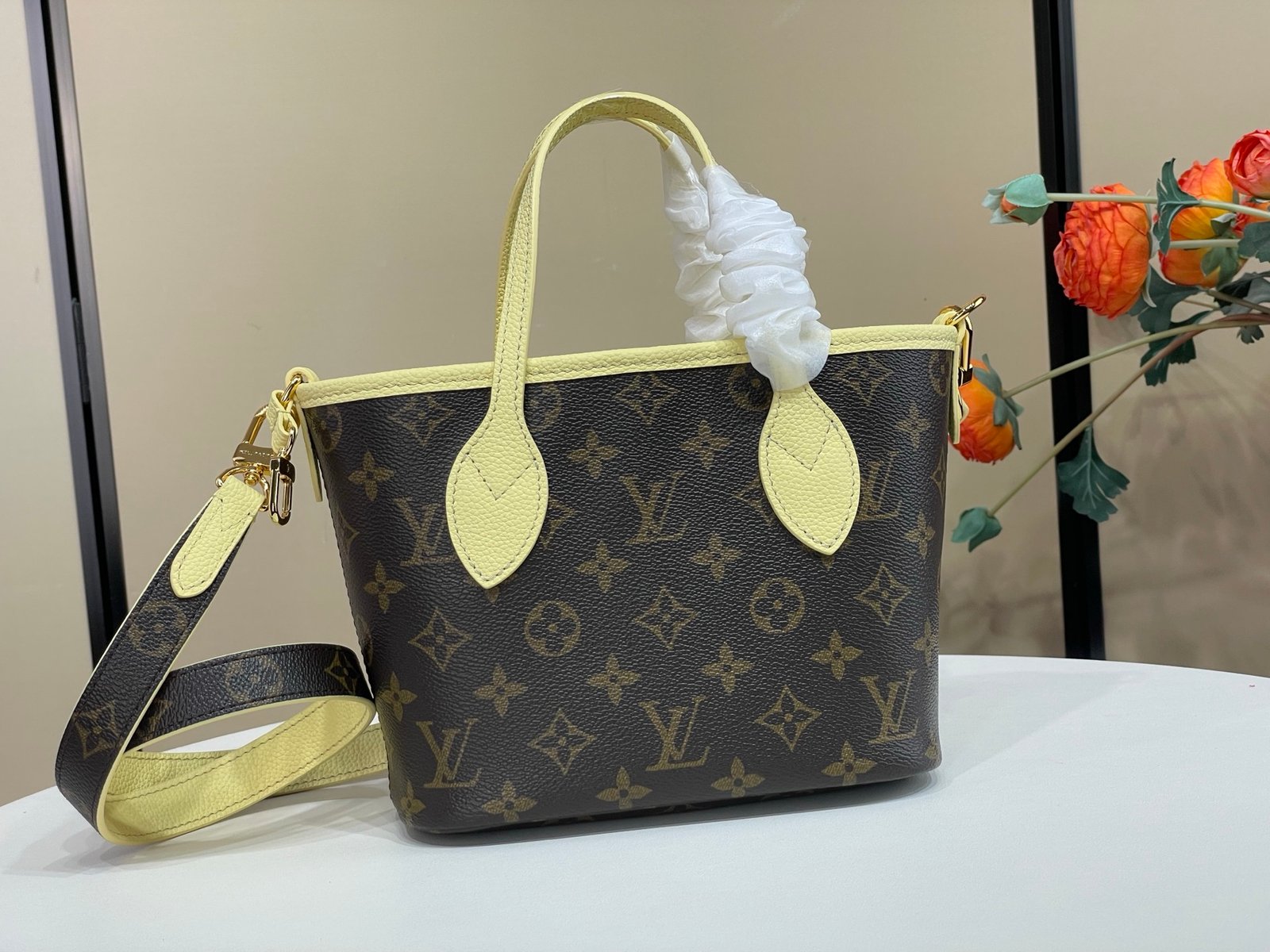 Bolso Neverfull Inside Out BB con bandolera Louis Vuitton - Imagen 3