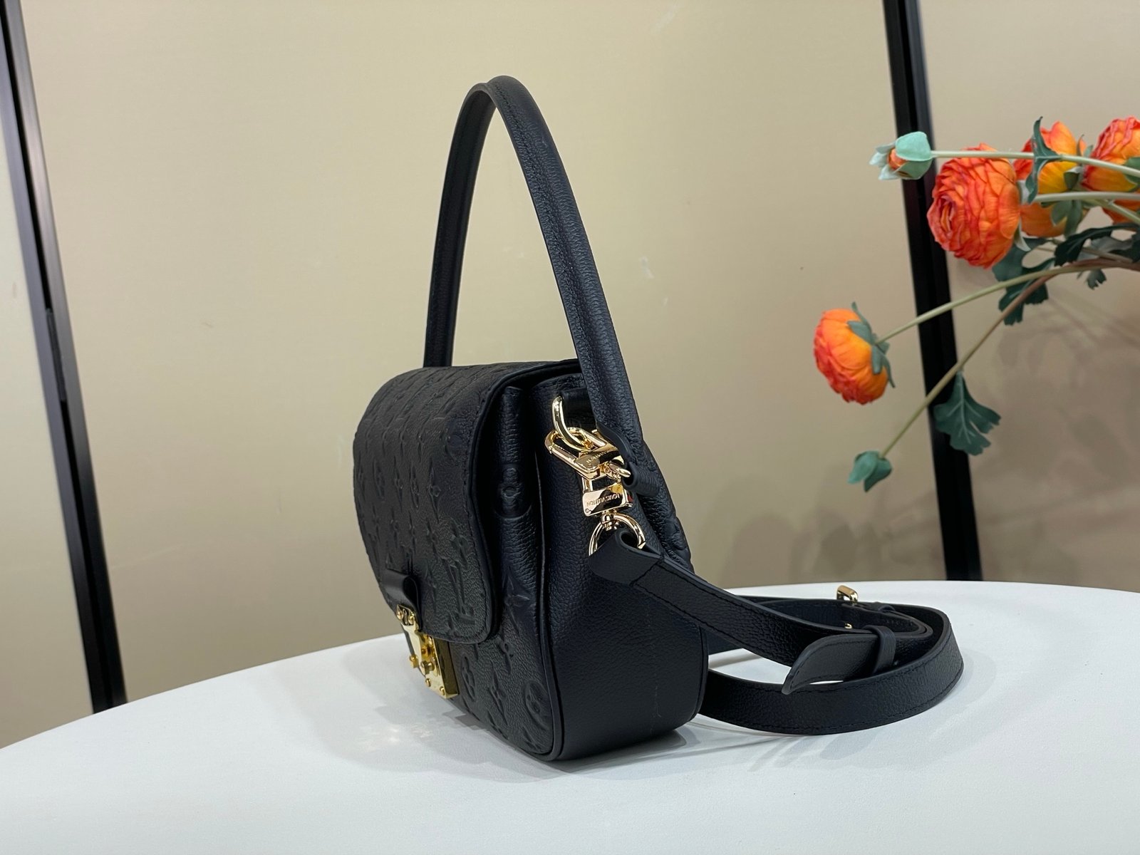 Bolso Pochette Métis Soft Louis Vuitton - Imagen 2