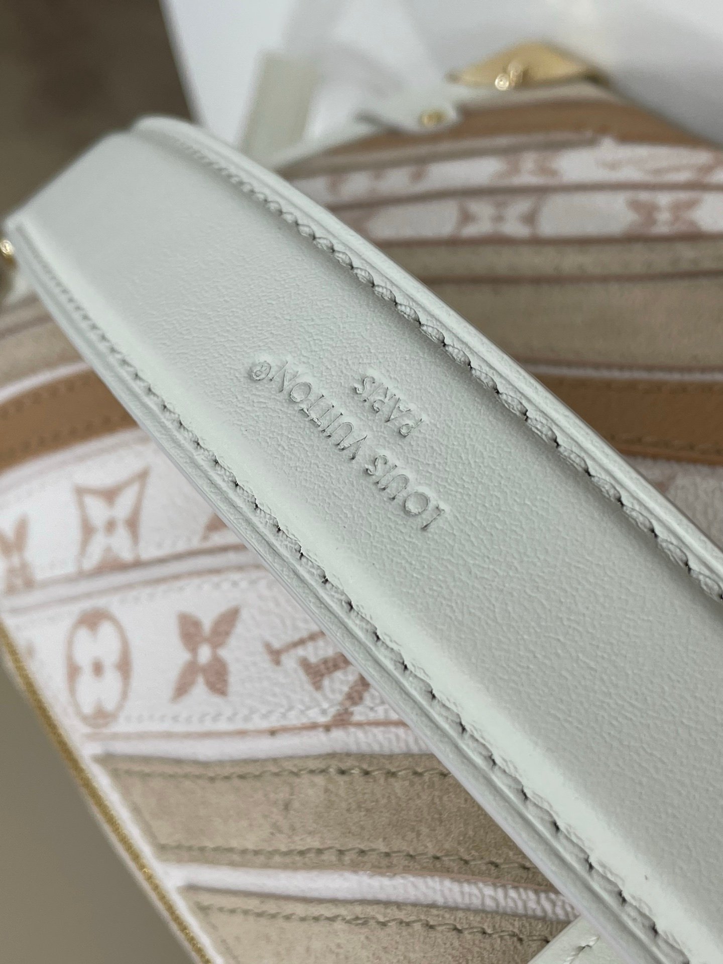 Bolso Side Trunk MM Louis Vuitton - Imagen 6