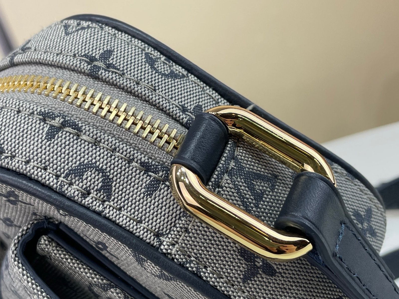 Bolso Mini Lin Juliette Louis Vuitton - Imagen 7