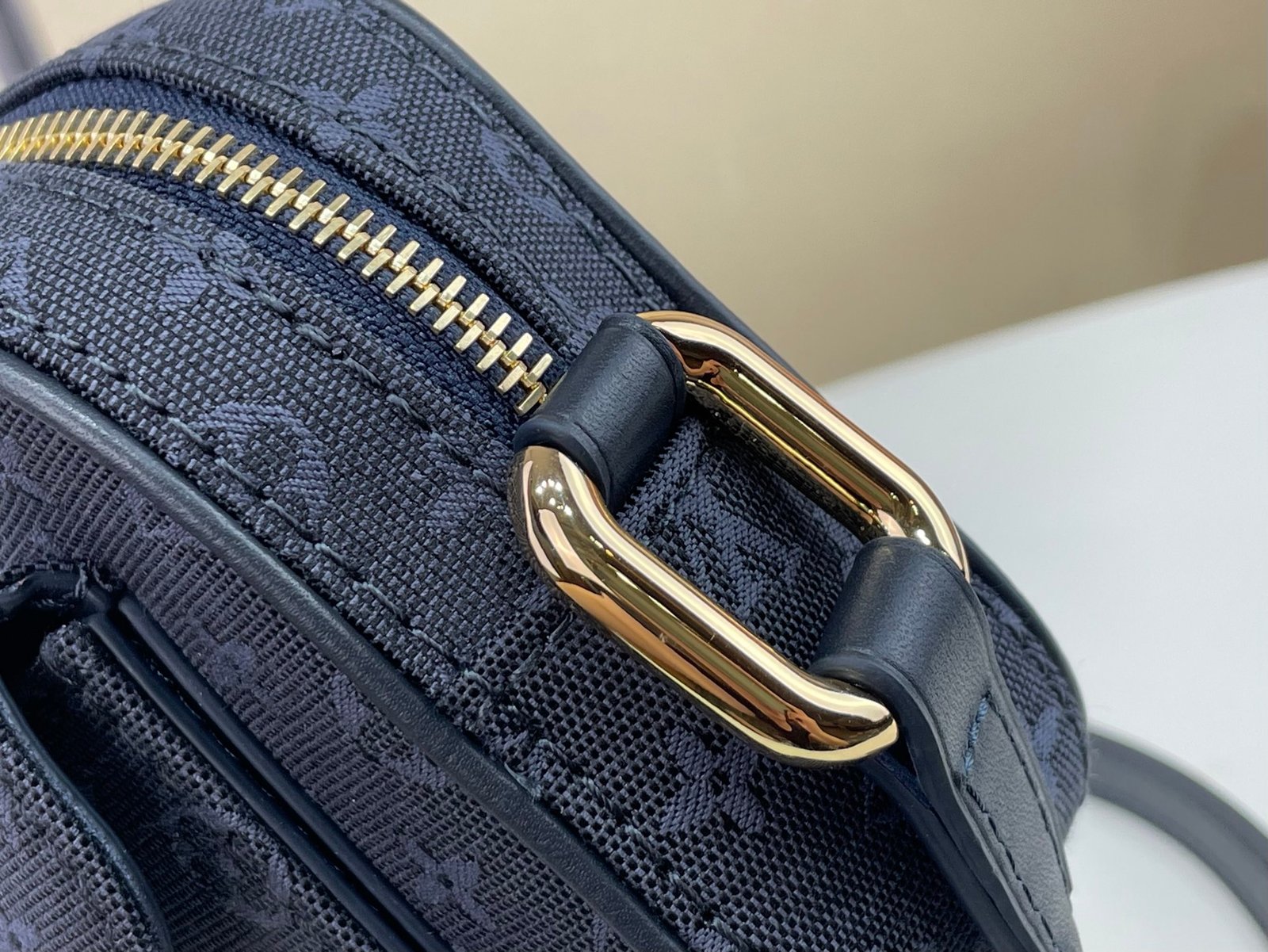 Bolso Mini Lin Juliette Louis Vuitton - Imagen 7