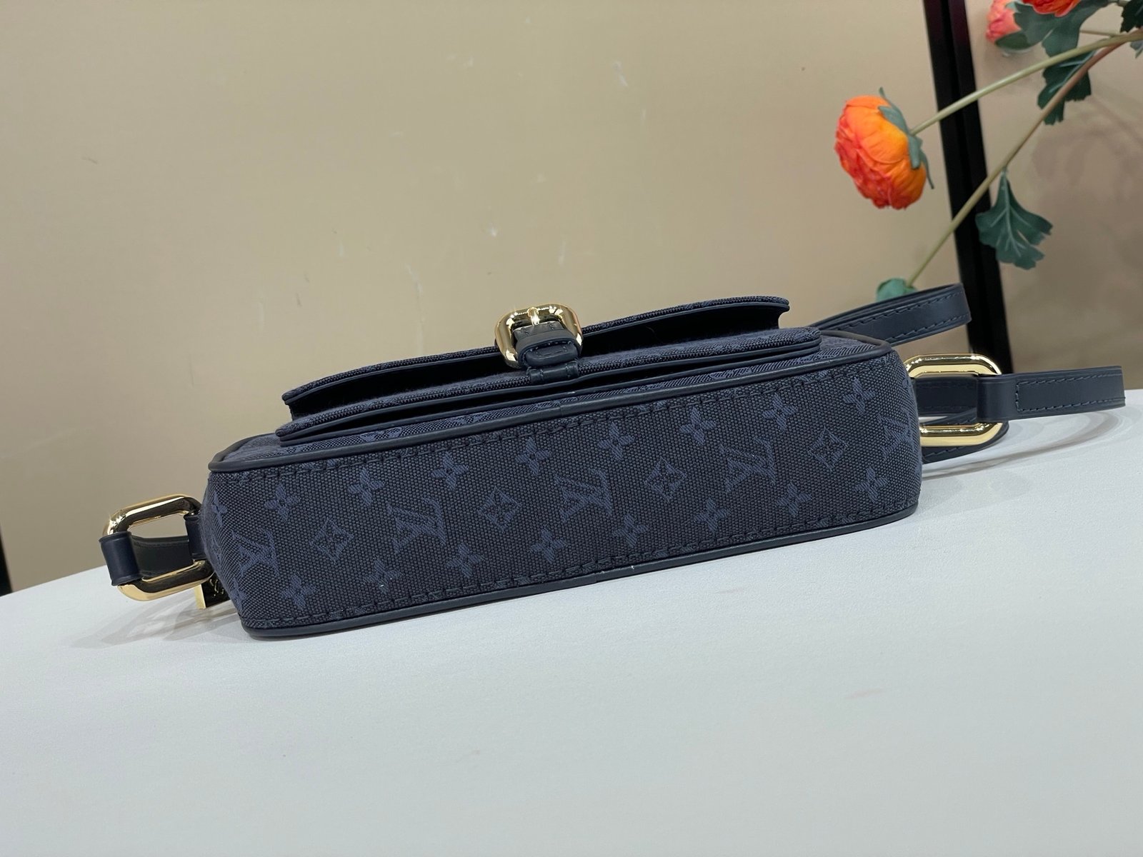 Bolso Mini Lin Juliette Louis Vuitton - Imagen 4