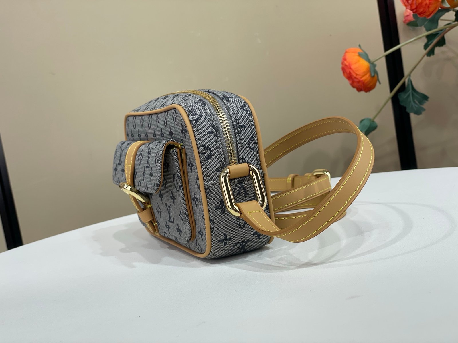 Bolso Mini Lin Juliette Louis Vuitton - Imagen 2