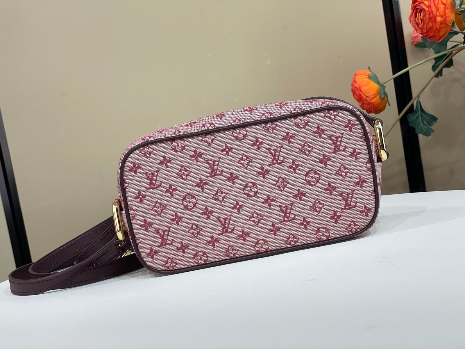 Bolso Mini Lin Juliette Louis Vuitton - Imagen 3
