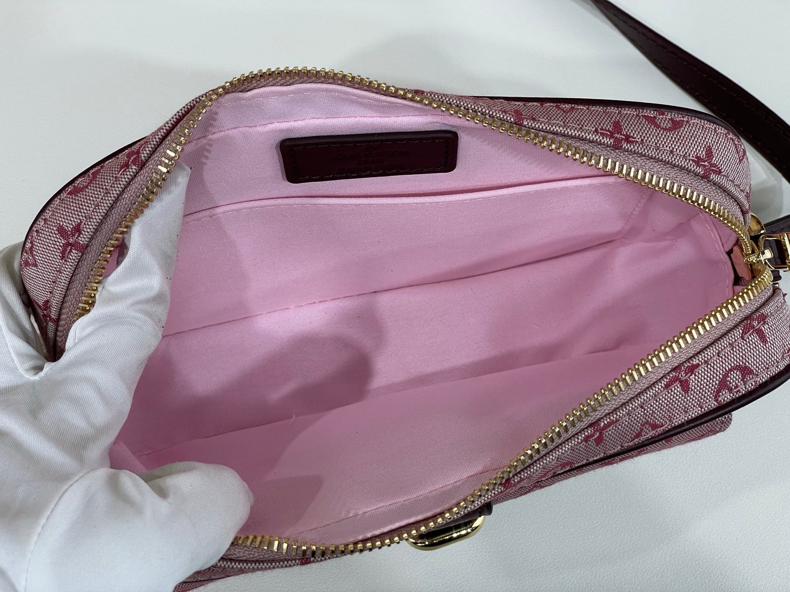Bolso Mini Lin Juliette Louis Vuitton - Imagen 8