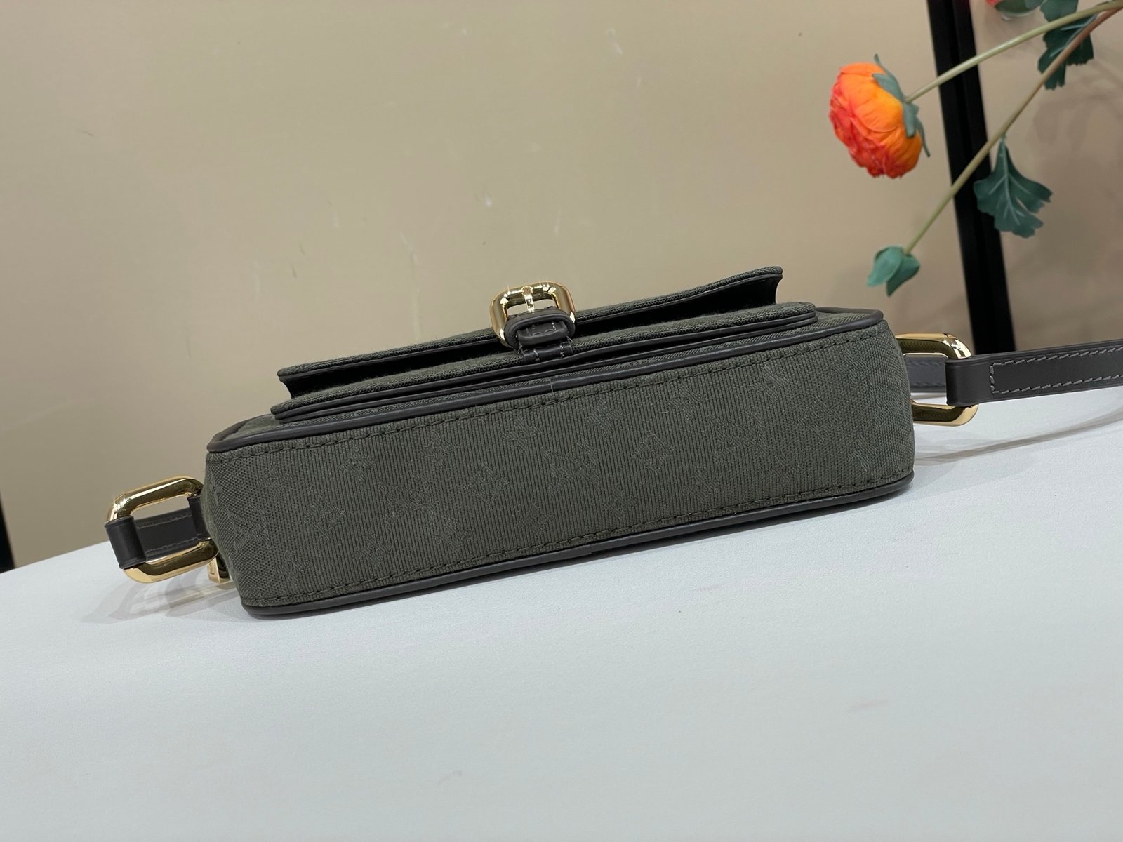 Bolso Mini Lin Juliette Louis Vuitton - Imagen 4