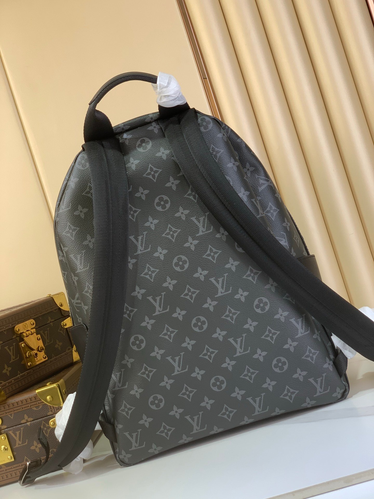 Mochila Discovery MM Louis Vuitton - Imagen 4