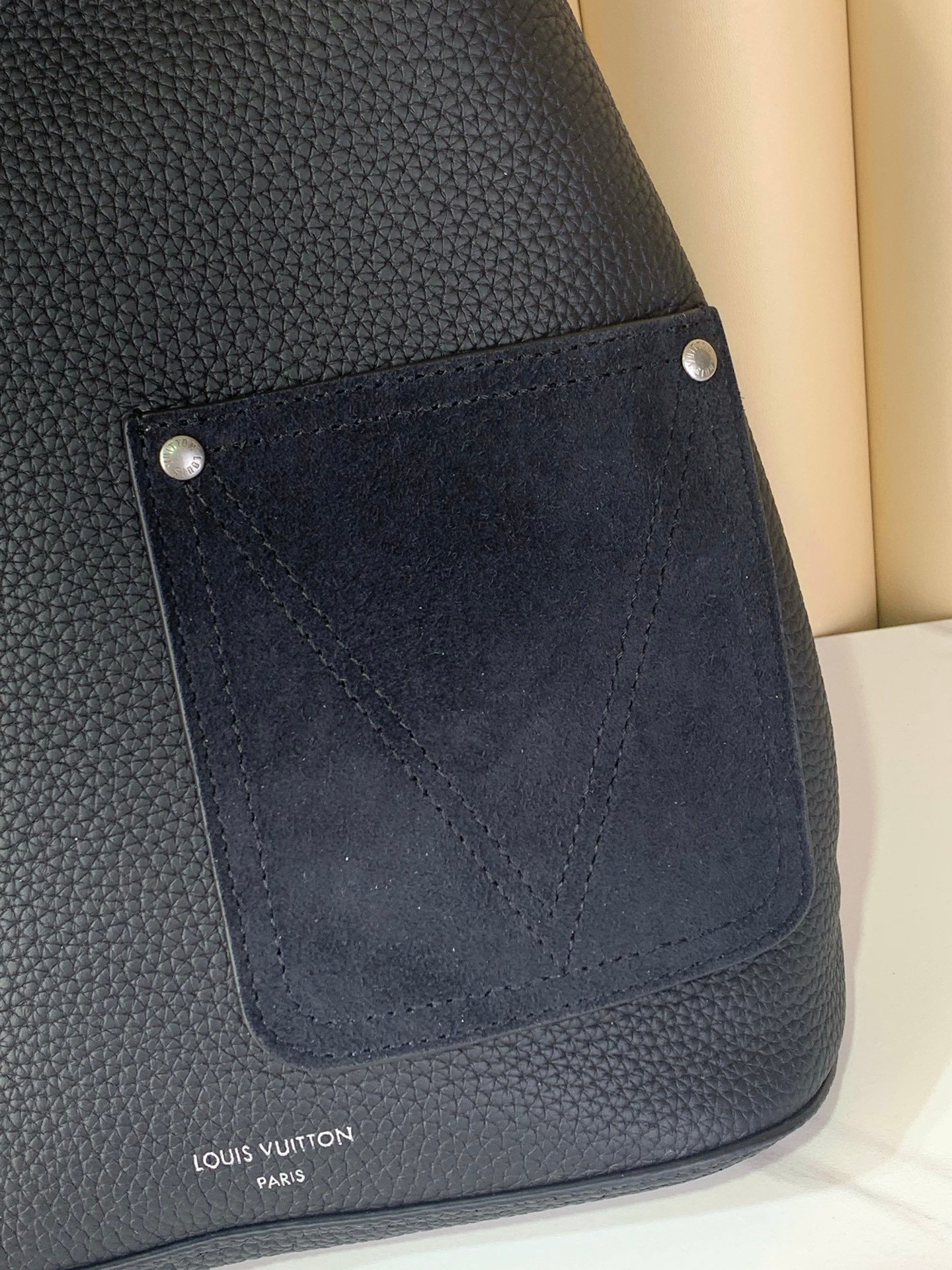 Mochila bandolera Delta Louis Vuitton - Imagen 5