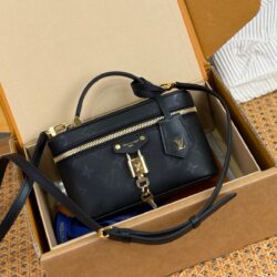 Bolso Vanity Chain Pouch Louis Vuitton