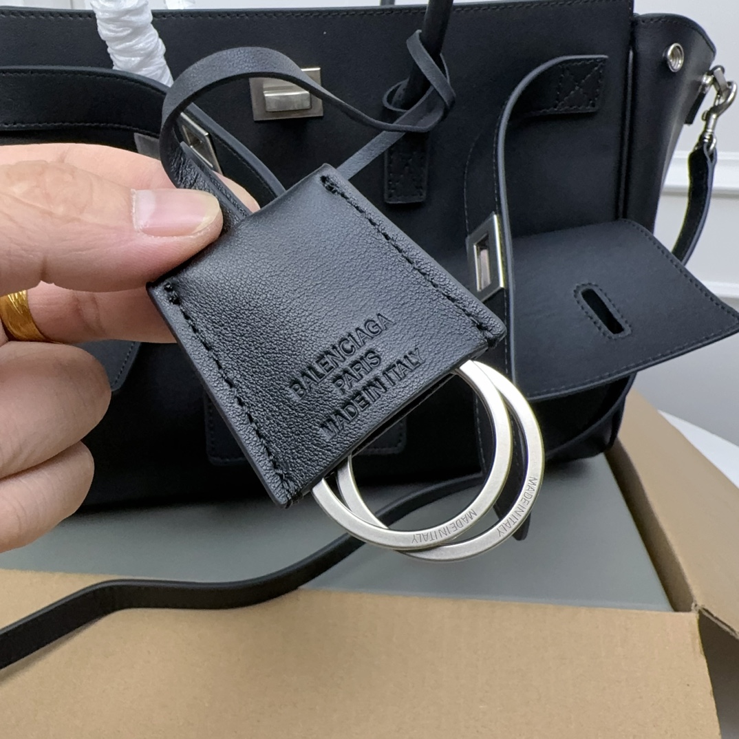 Bolso Carry All Bel Air Pequeño Balenciaga - Imagen 5