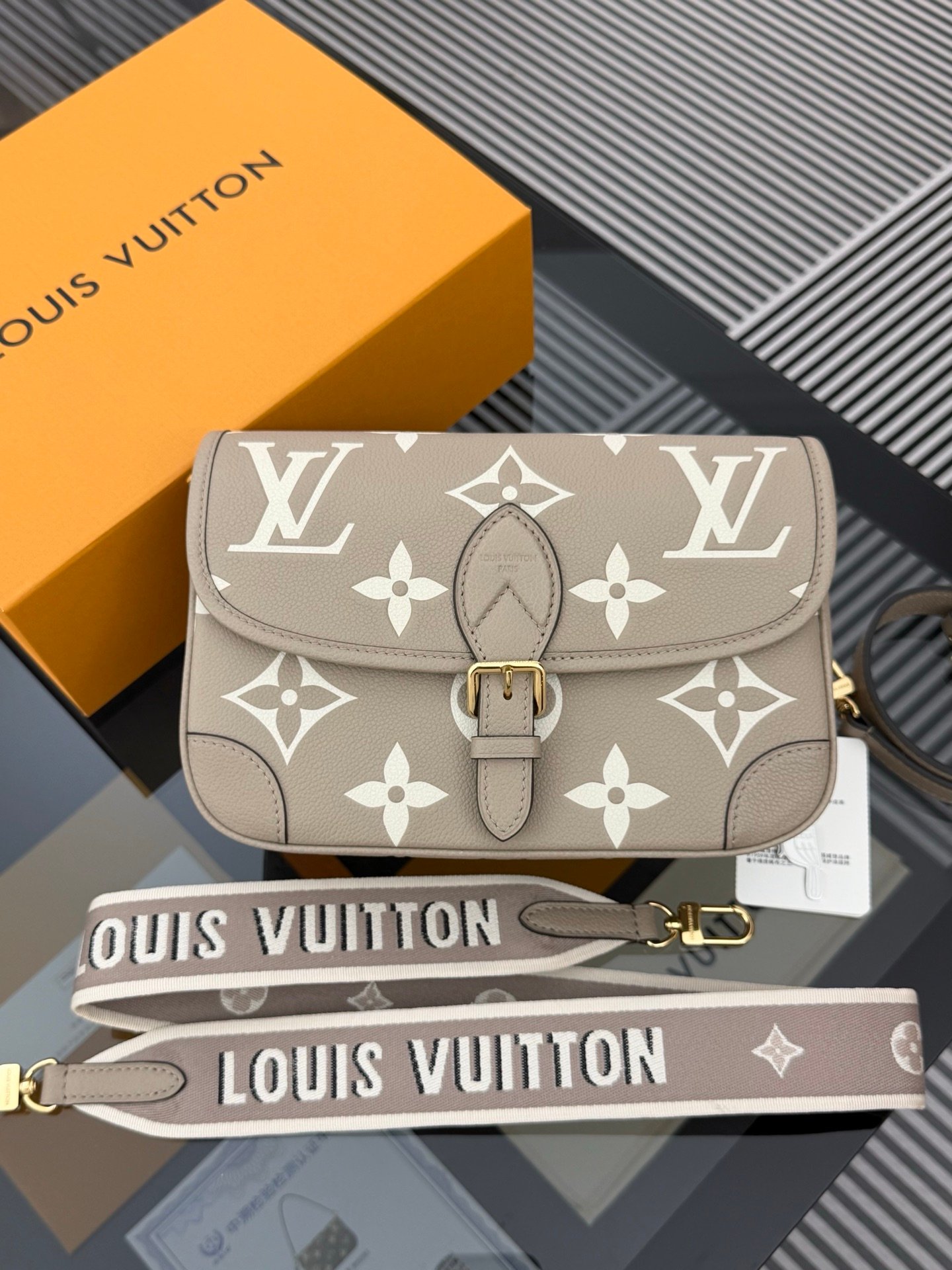 Bolso Diane Louis Vuitton