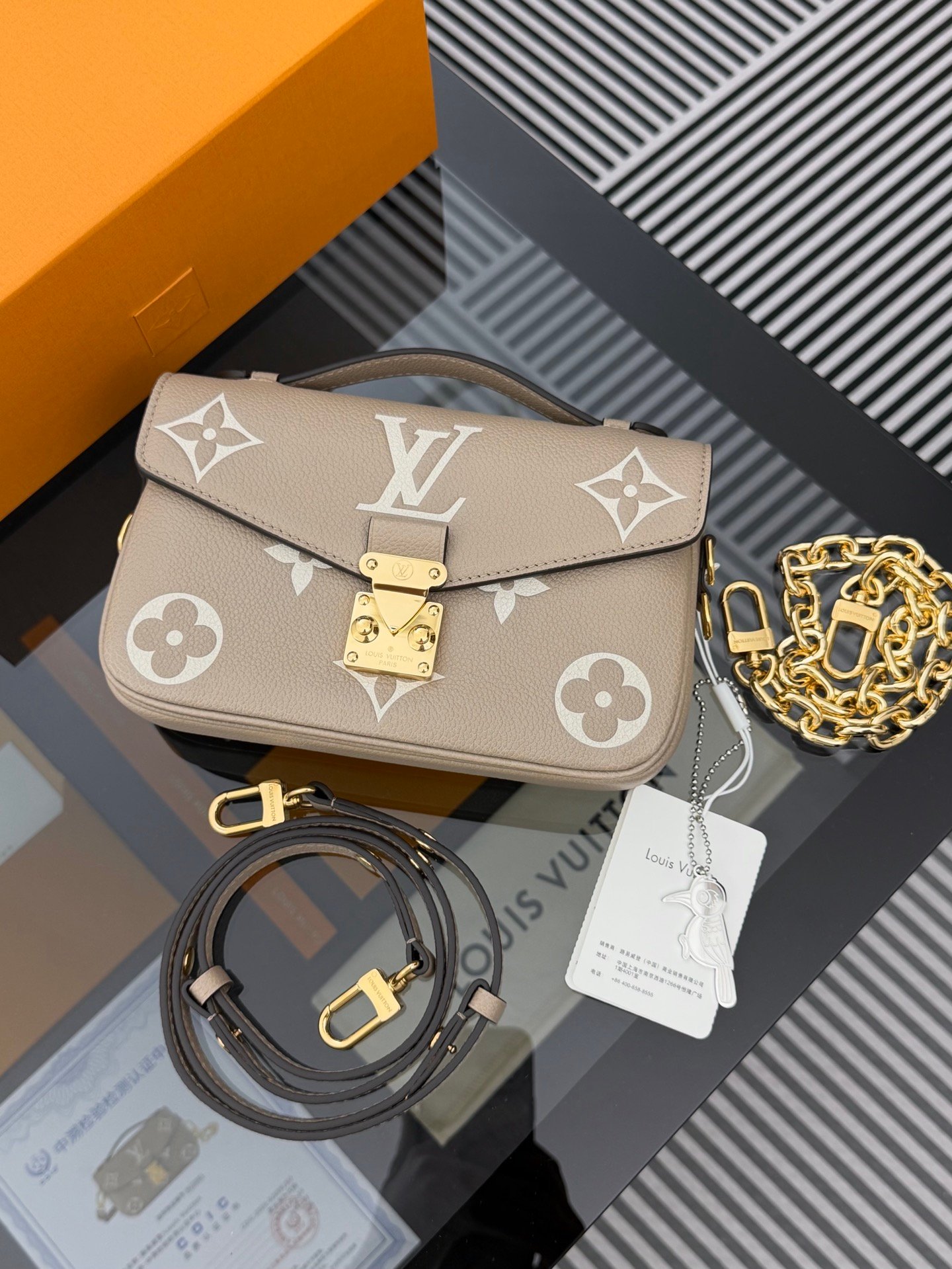 Bolso Pochette Métis East West Louis Vuitton - Imagen 6