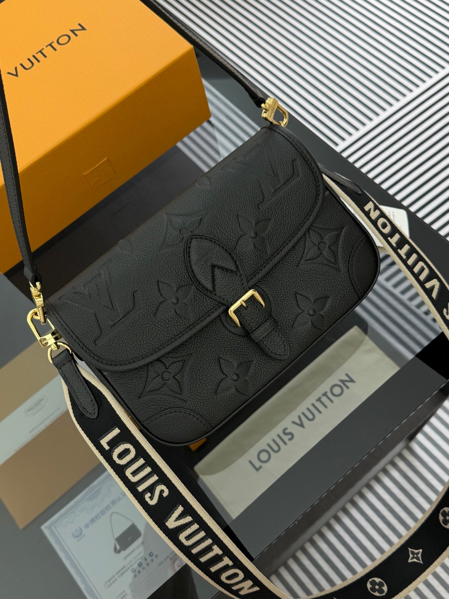 Bolso Diane Louis Vuitton - Imagen 2
