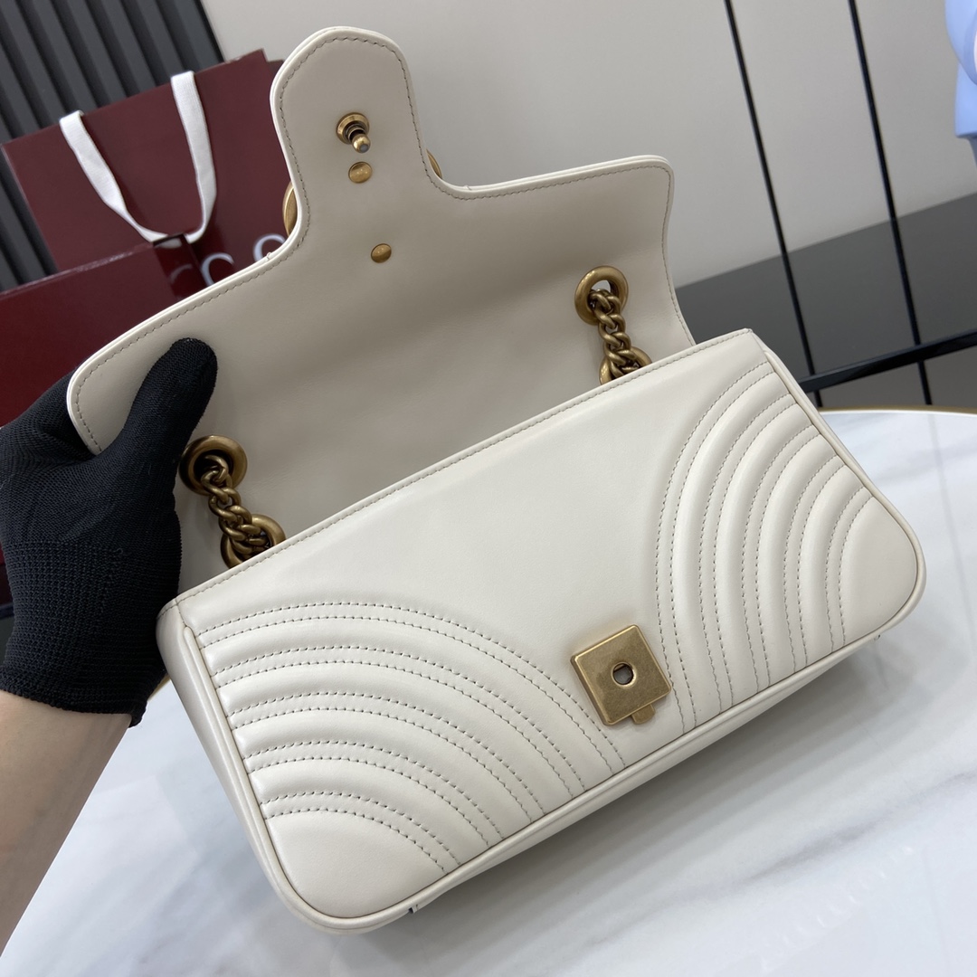 Bolso de hombro GG Marmont tamaño mediano Gucci - Imagen 7