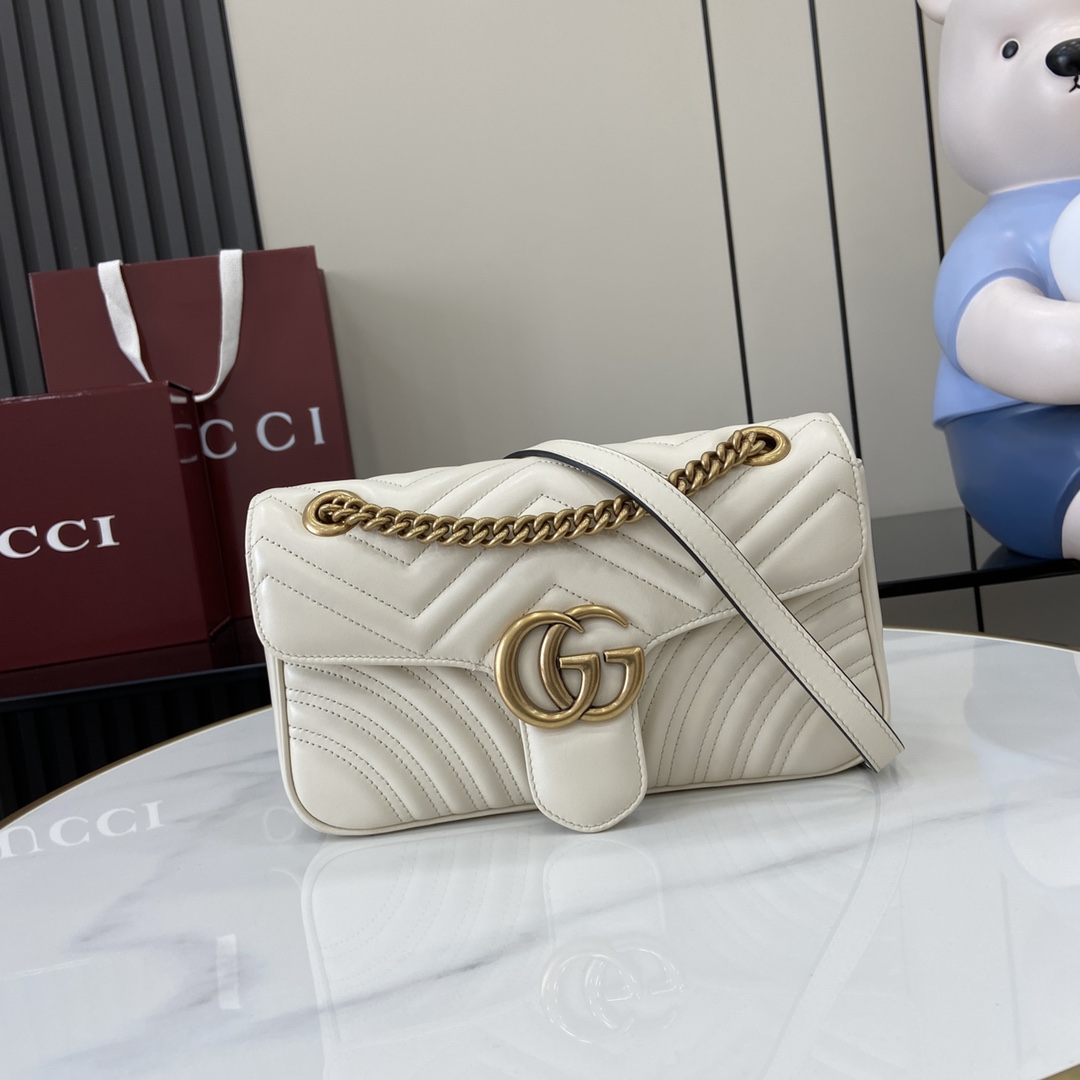 Bolso de hombro GG Marmont tamaño mediano Gucci