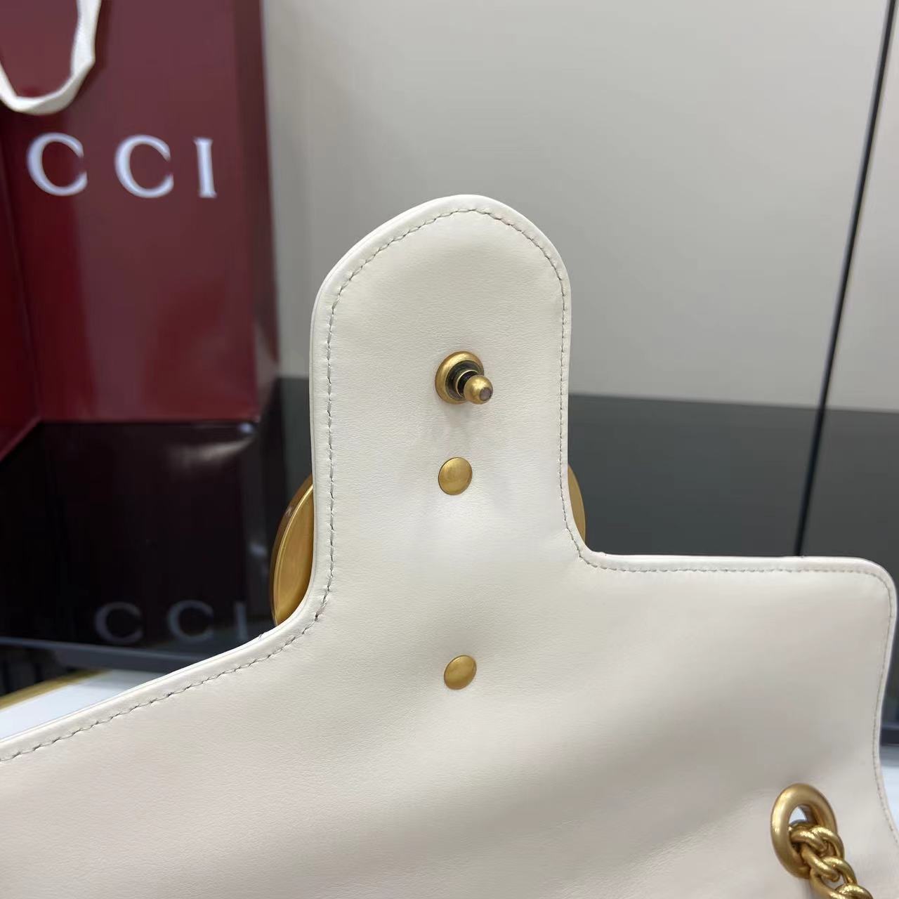 Bolso de hombro GG Marmont tamaño grande Gucci - Imagen 8