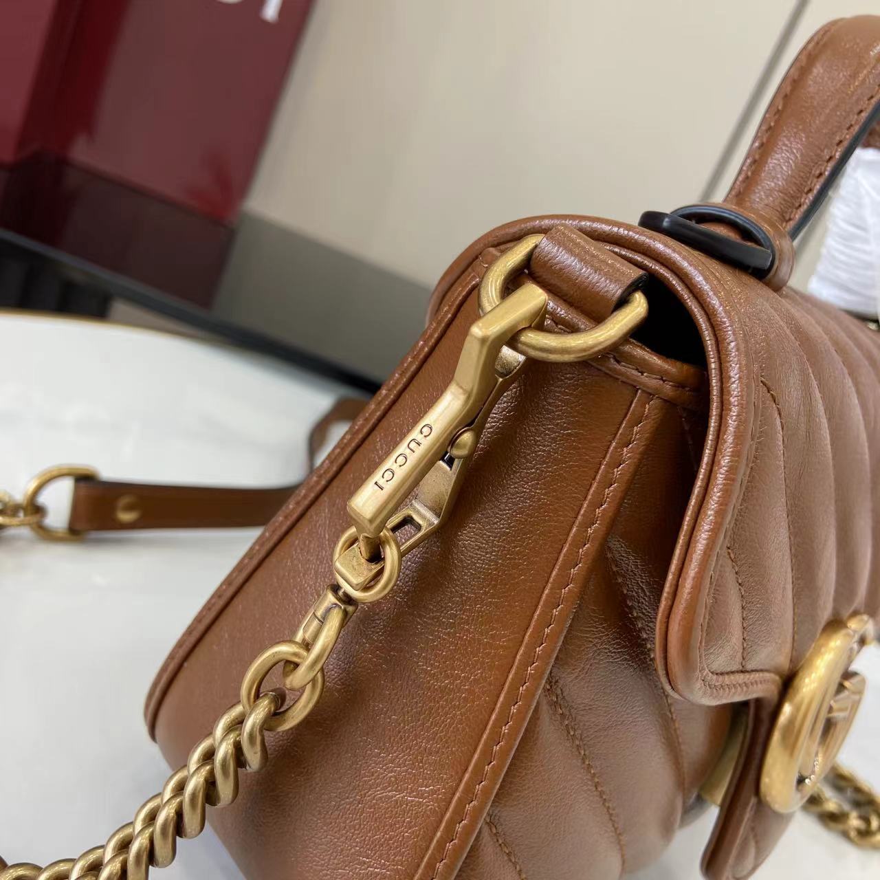 Bolso mano GG Marmont con asa tamaño mediano Gucci - Imagen 8