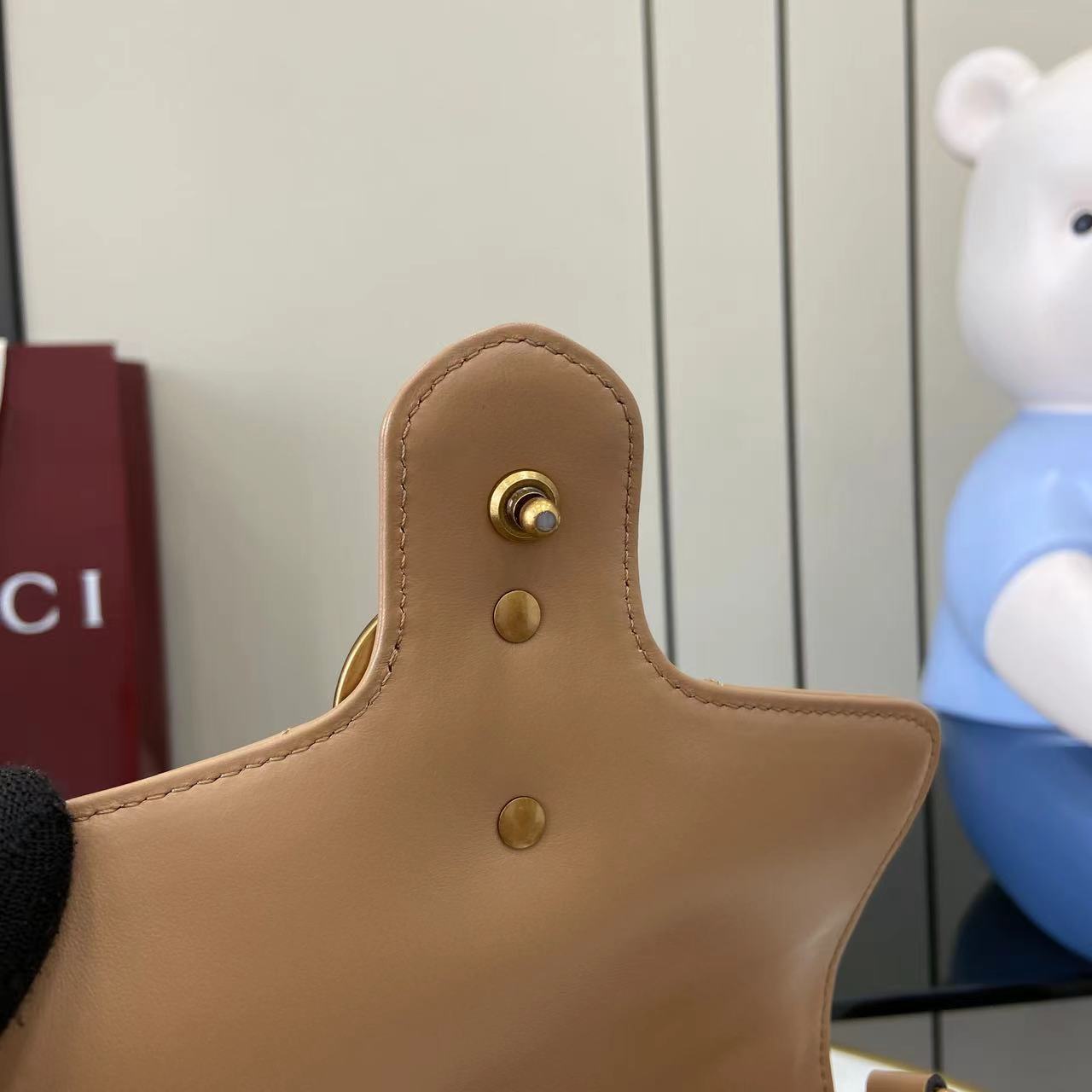 Bolso mano GG Marmont con asa tamaño mediano Gucci - Imagen 9