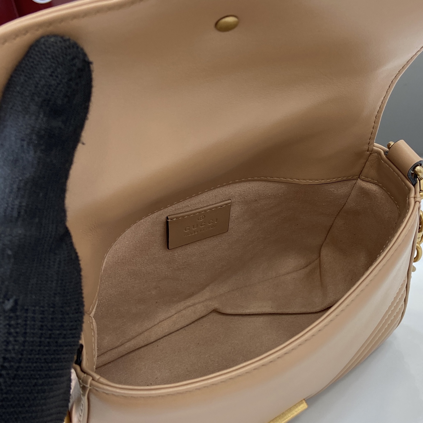 Bolso mano GG Marmont con asa tamaño mediano Gucci - Imagen 11