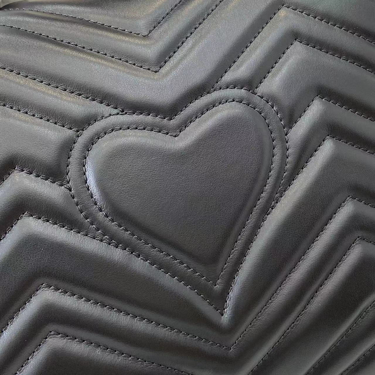 Bolso mano GG Marmont con asa tamaño mediano Gucci - Imagen 4