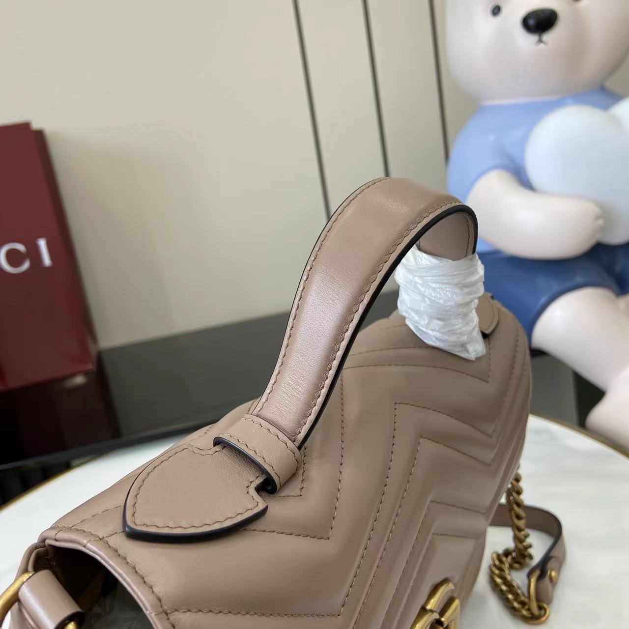 Bolso mano GG Marmont con asa tamaño mediano Gucci - Imagen 6