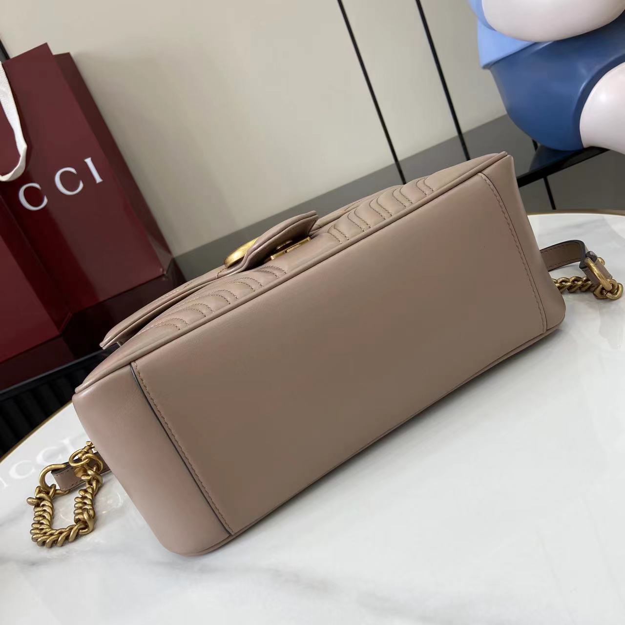 Bolso mano GG Marmont con asa tamaño mediano Gucci - Imagen 8