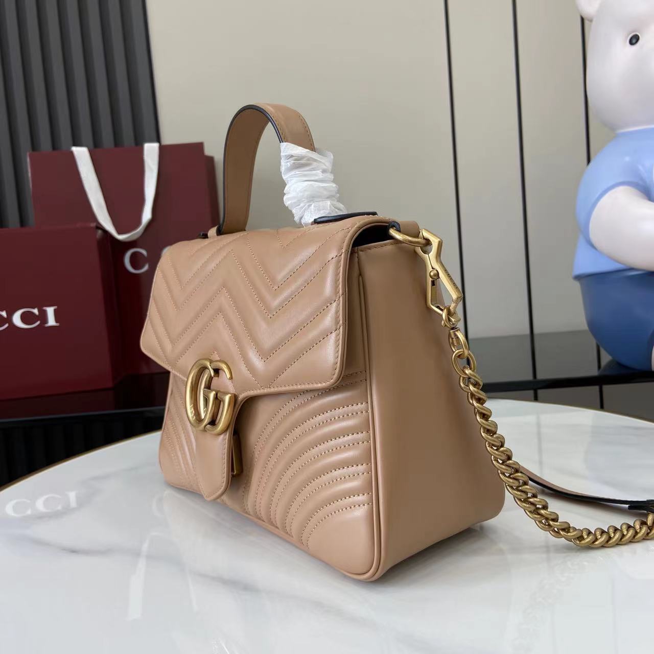 Bolso mano GG Marmont con asa tamaño mediano Gucci - Imagen 2