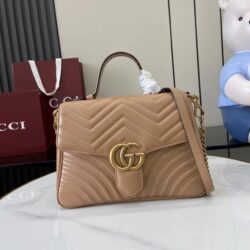 Bolso mano GG Marmont con asa tamaño mediano Gucci